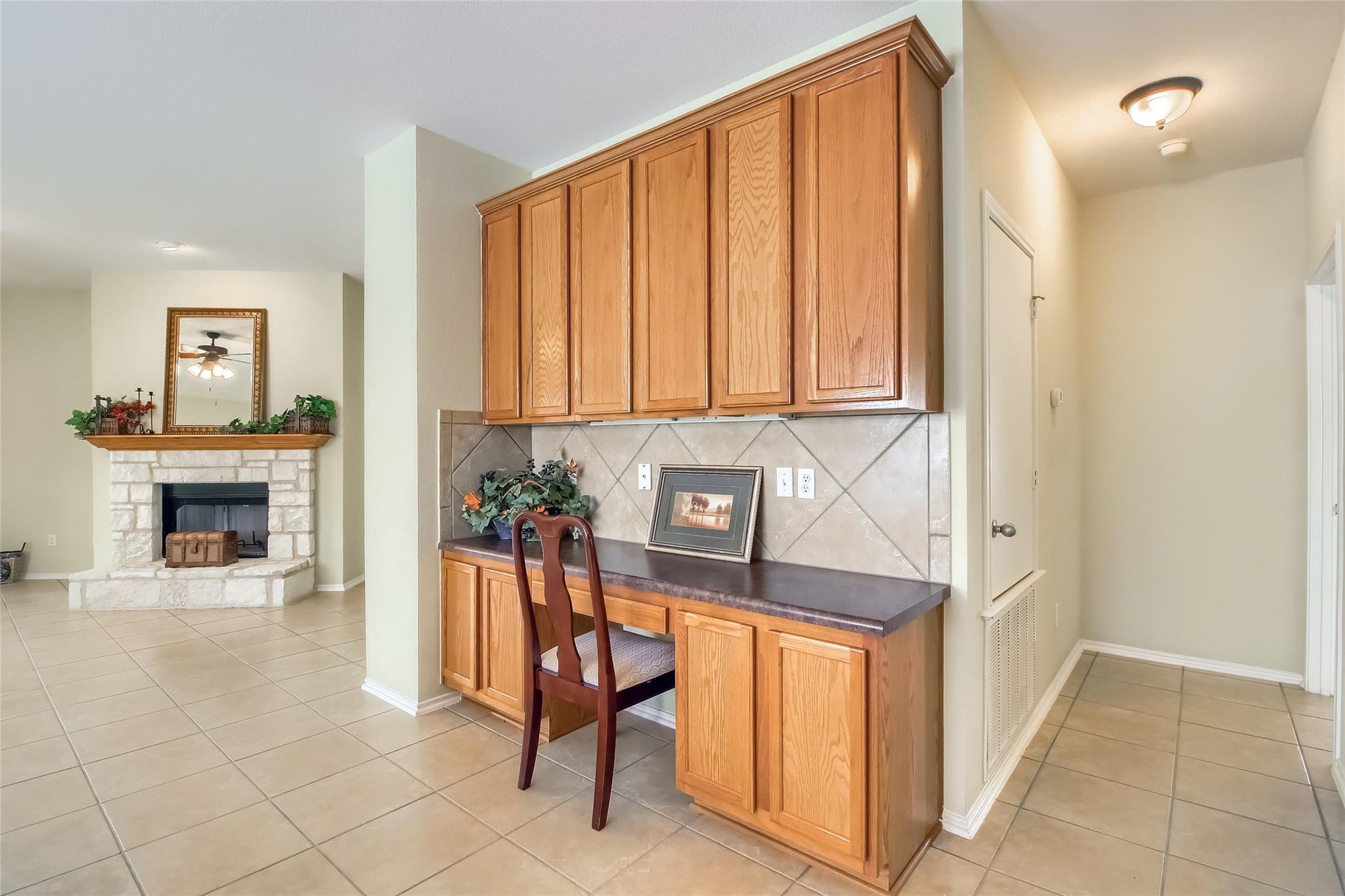 18720 Royal Pointe Dr, Pflugerville, TX 78660