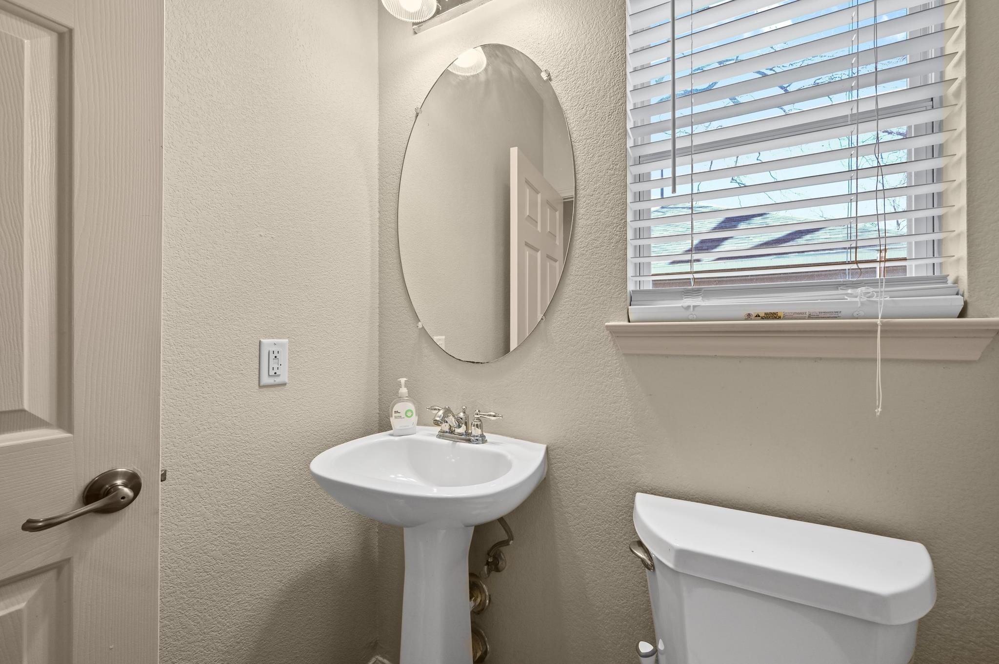 1118 Linden St # A & B, Austin, TX 78702