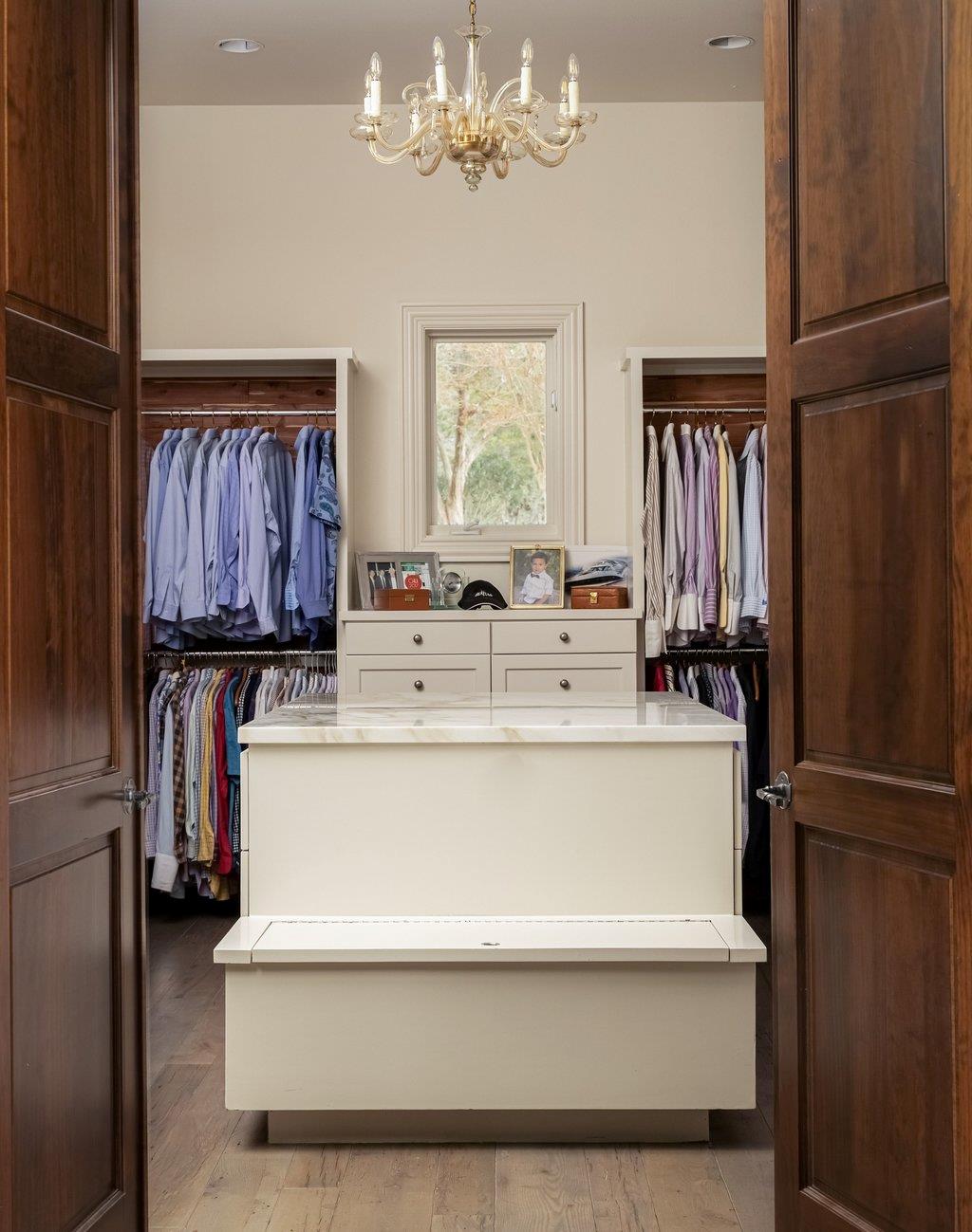 17607 Break Water, Jonestown, TX 78645