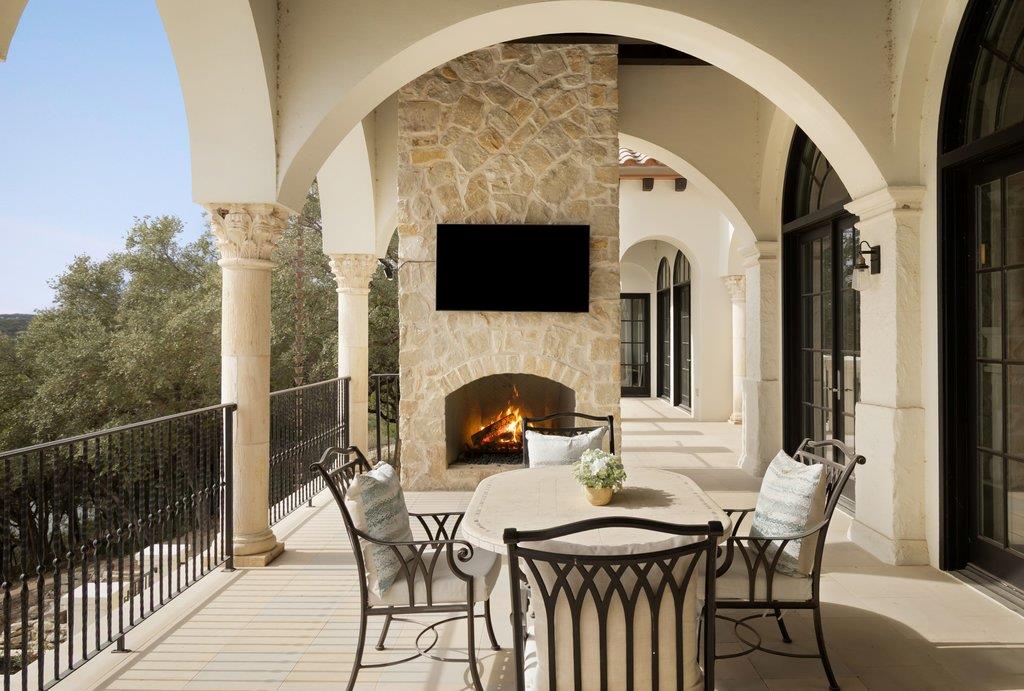 17607 Break Water, Jonestown, TX 78645