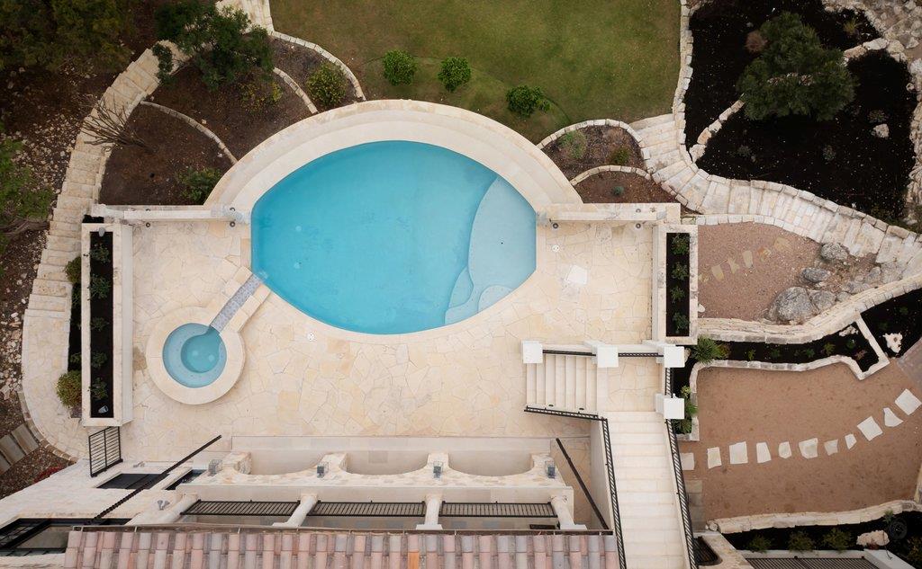 17607 Break Water, Jonestown, TX 78645