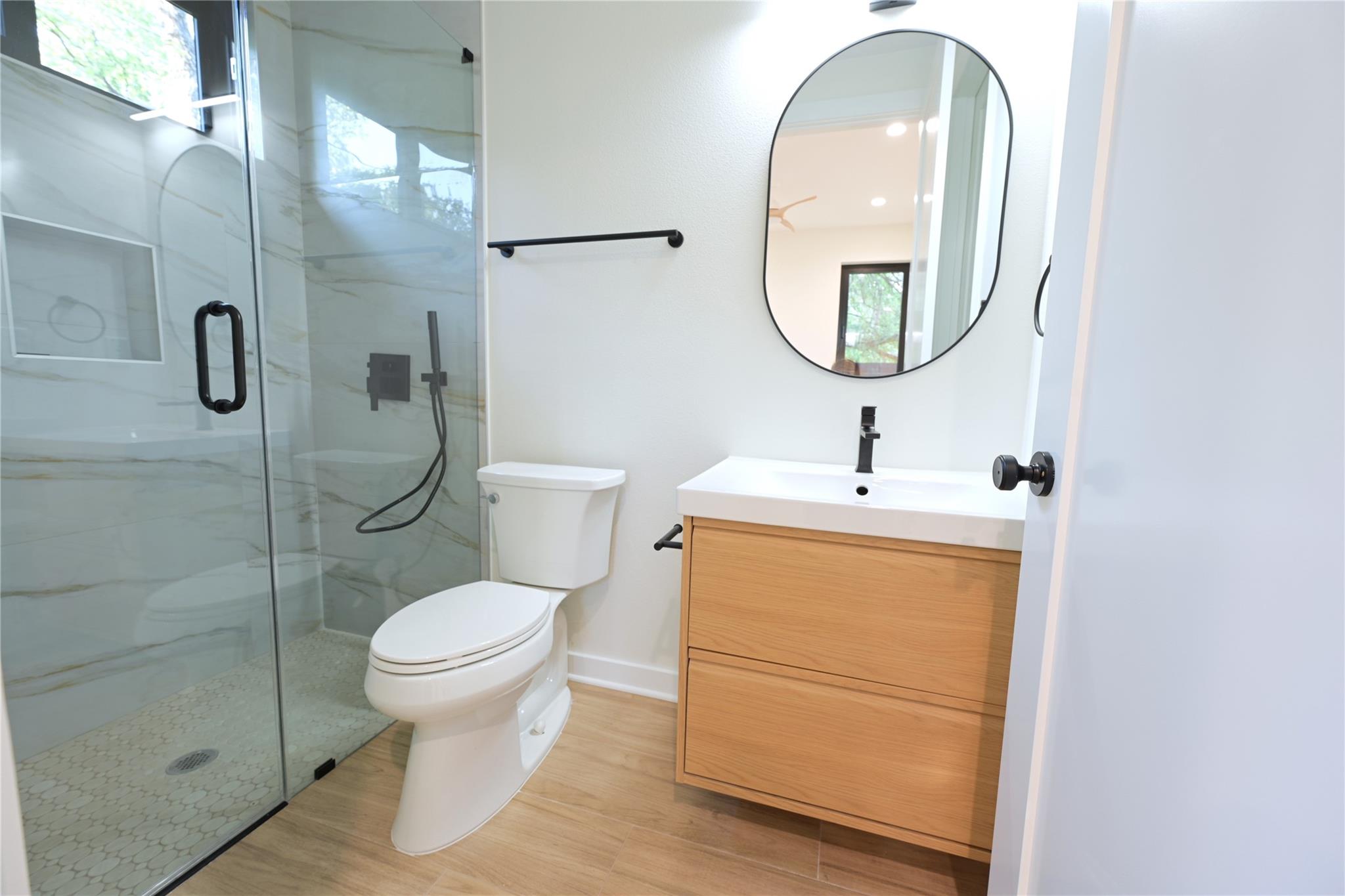 4410 Glomar Ave # 2, Austin, TX 78721