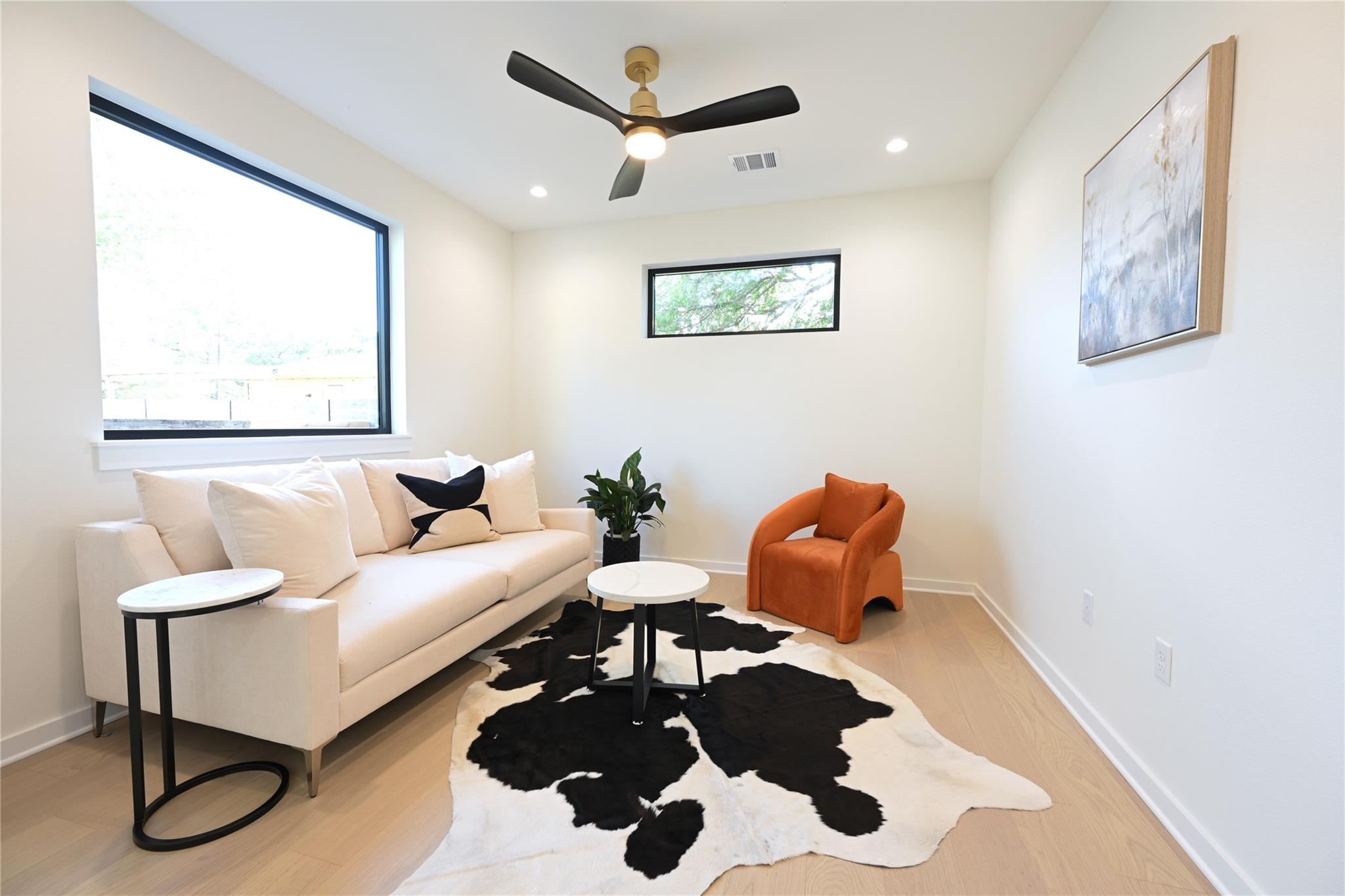 4410 Glomar Ave # 2, Austin, TX 78721