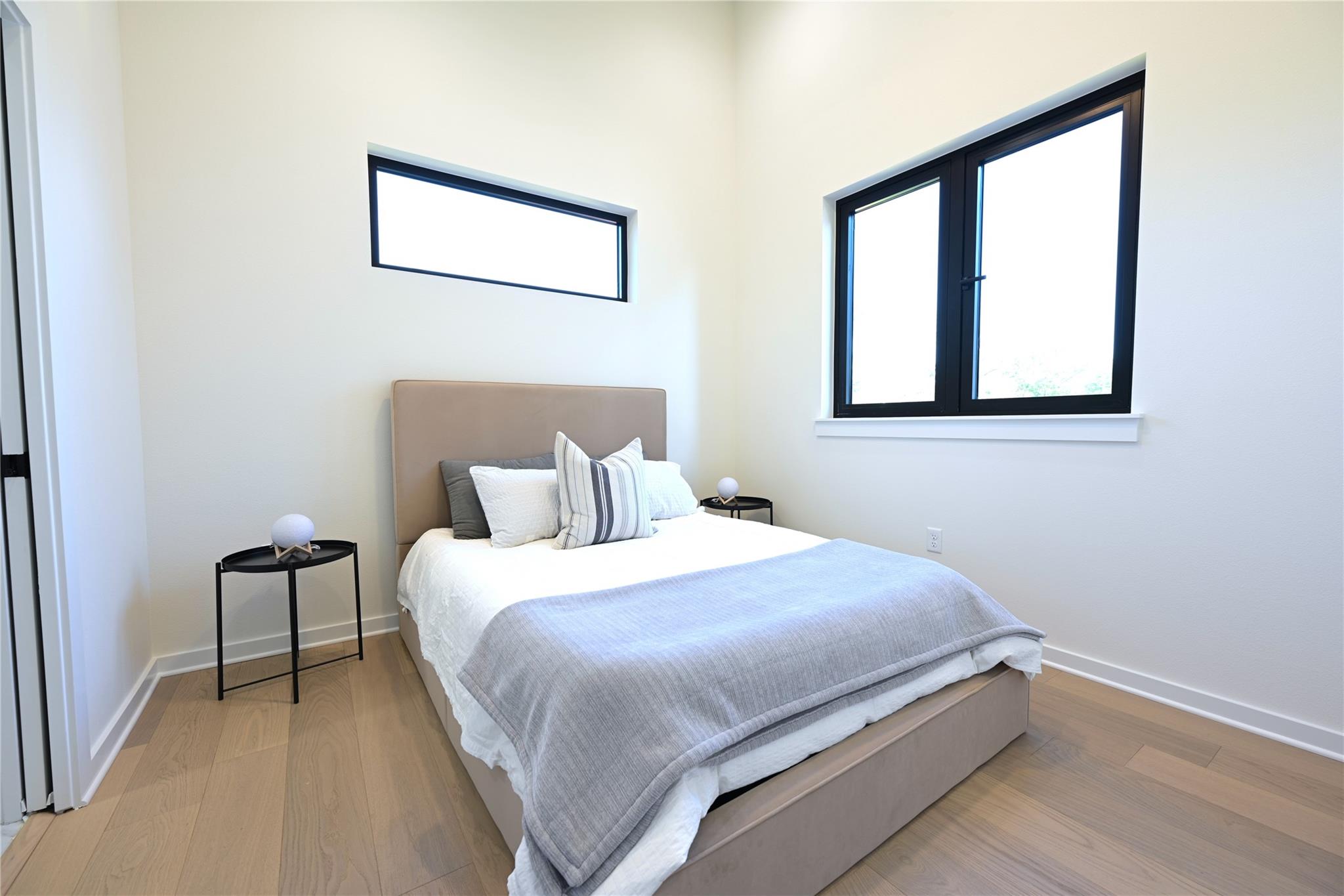 4410 Glomar Ave # 2, Austin, TX 78721