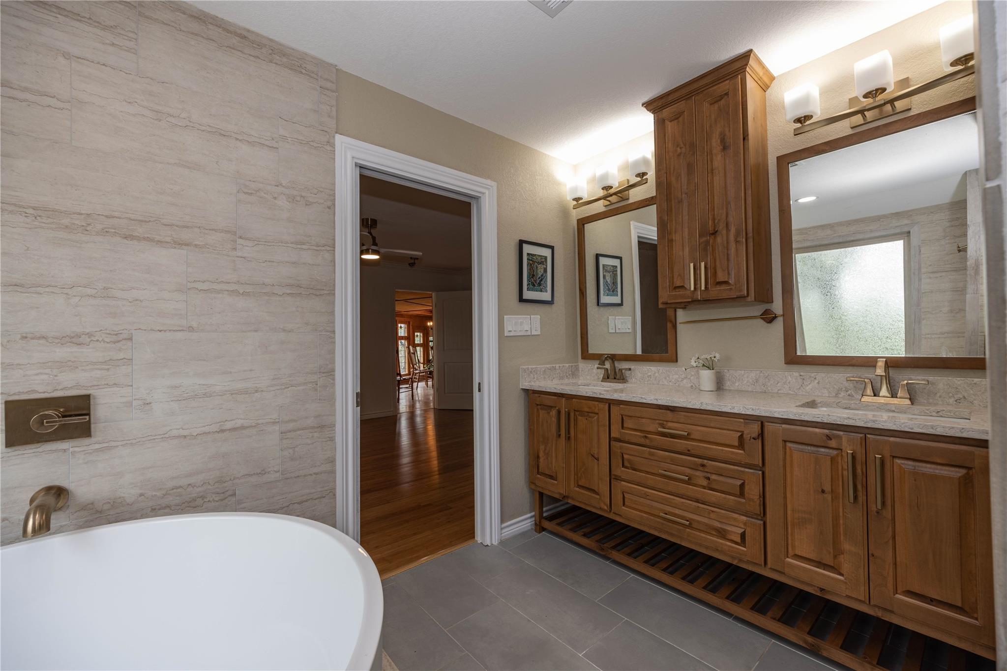 1645 Agarita Rd, Fischer, TX 78623