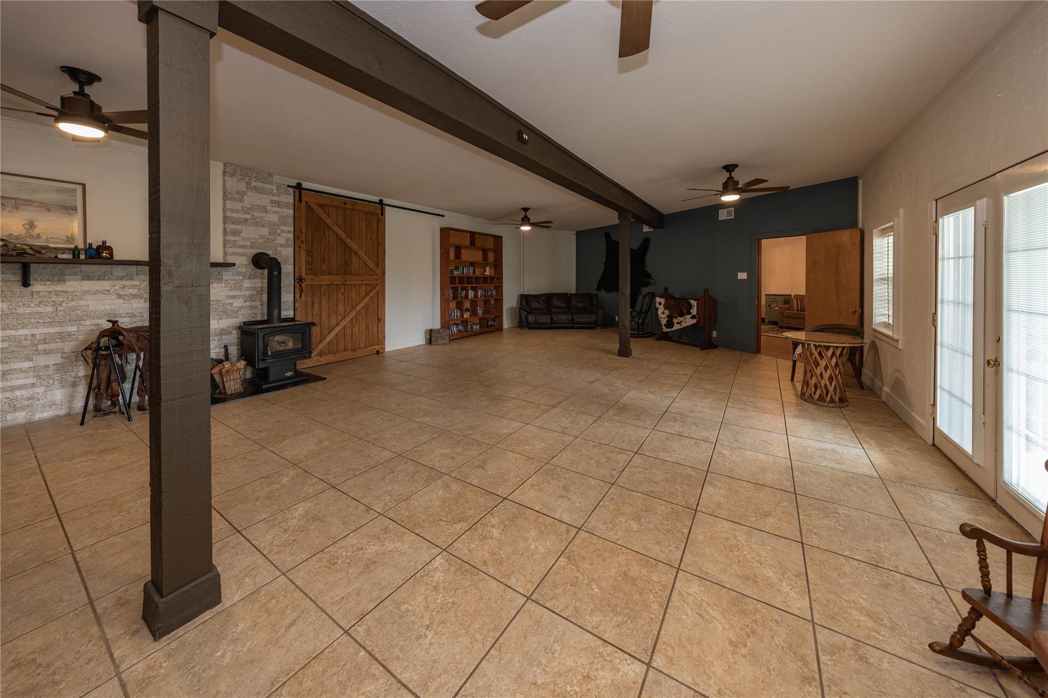 1645 Agarita Rd, Fischer, TX 78623