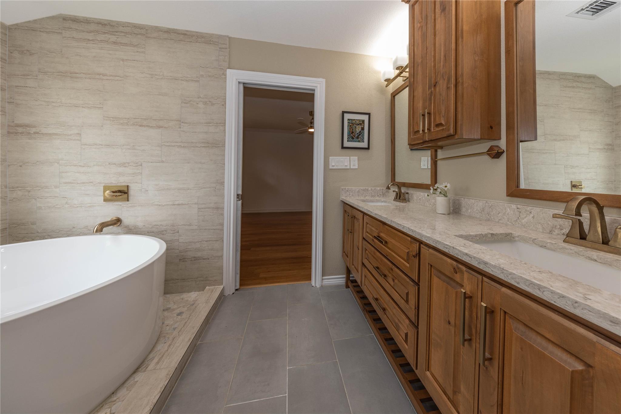 1645 Agarita Rd, Fischer, TX 78623