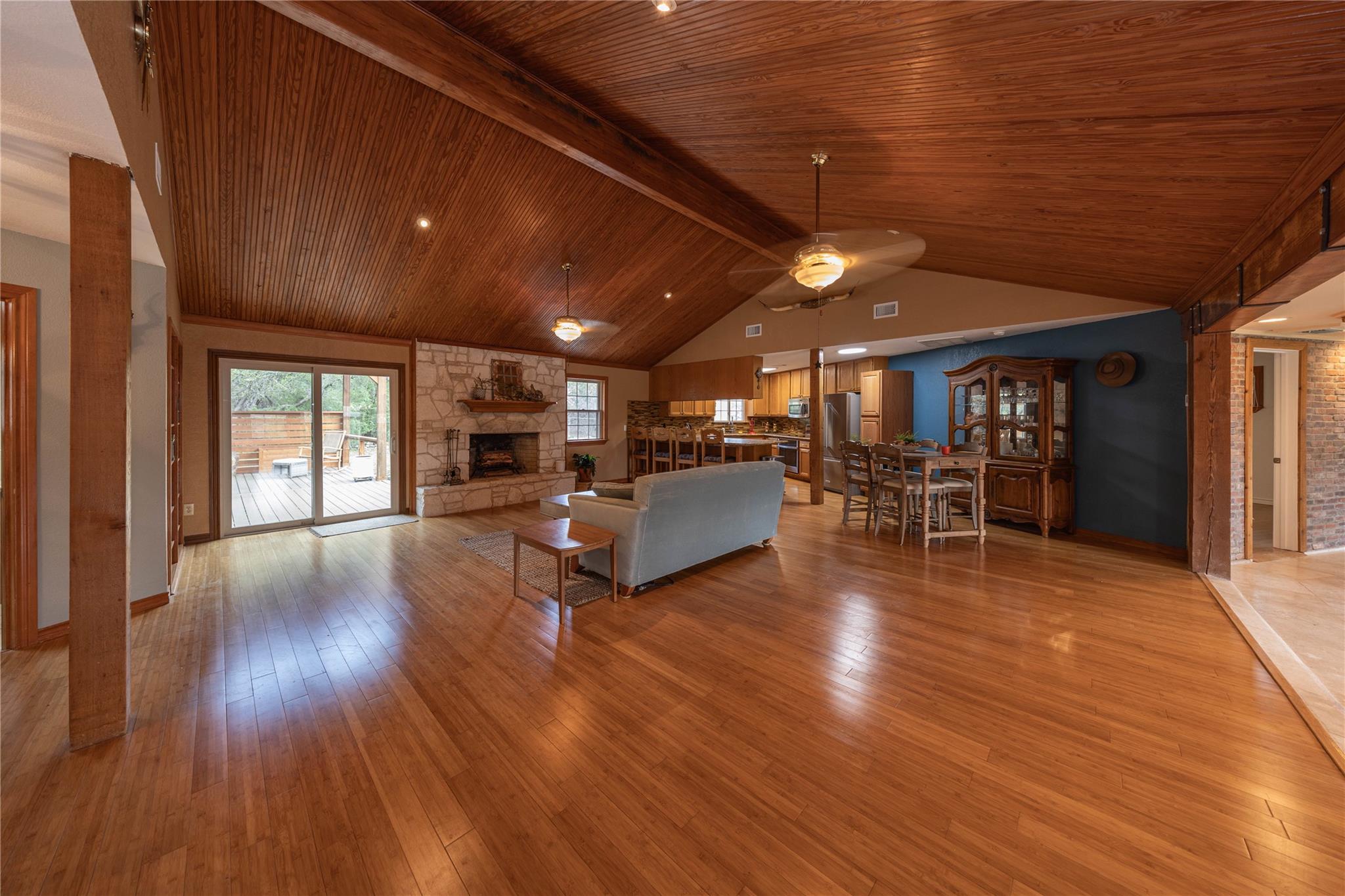 1645 Agarita Rd, Fischer, TX 78623