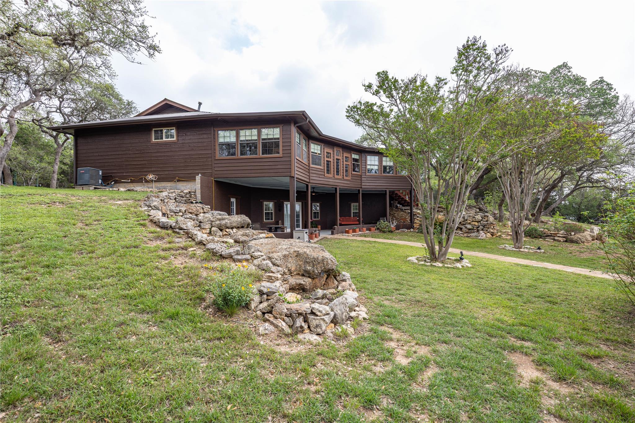 1645 Agarita Rd, Fischer, TX 78623