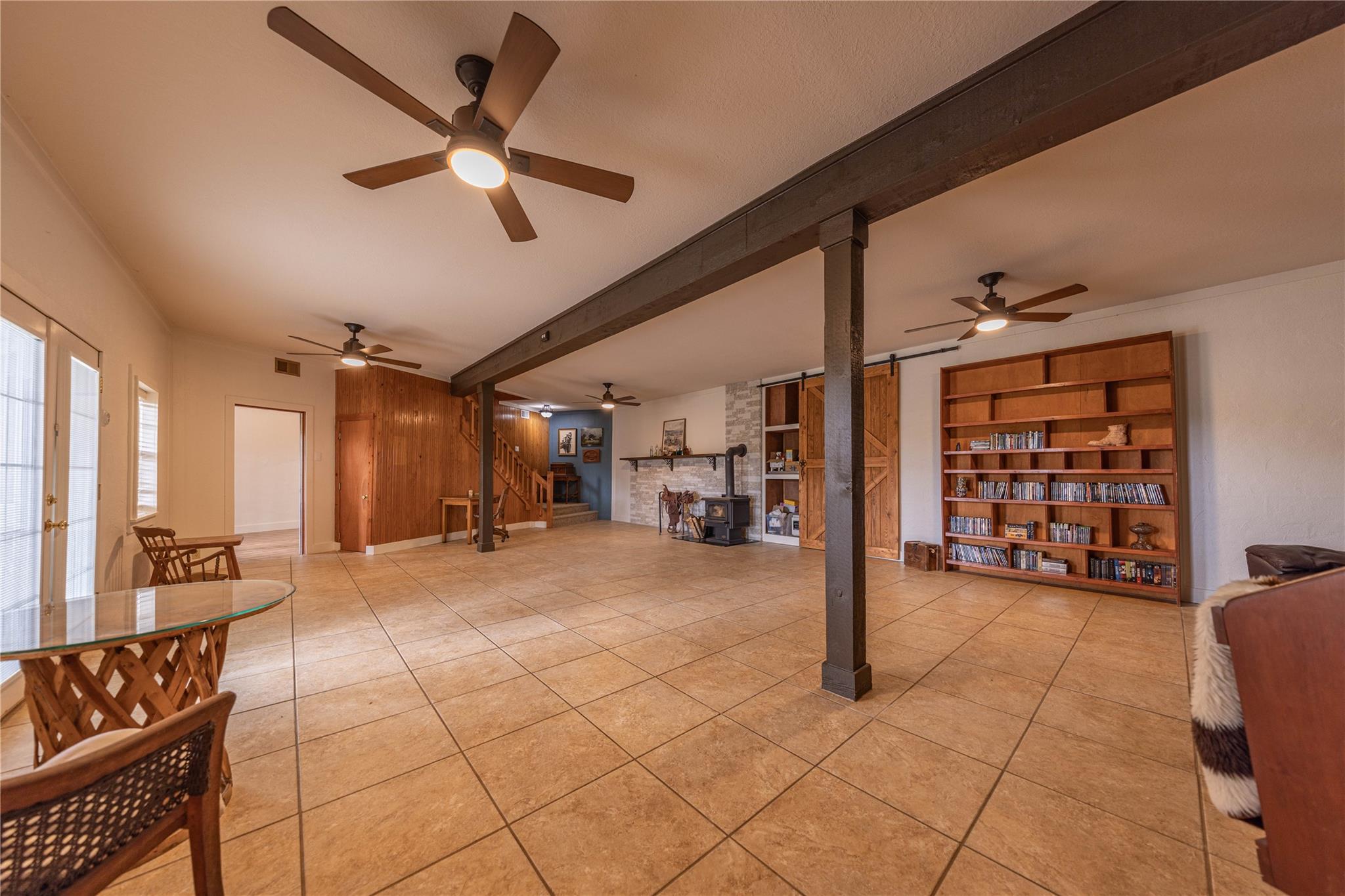 1645 Agarita Rd, Fischer, TX 78623