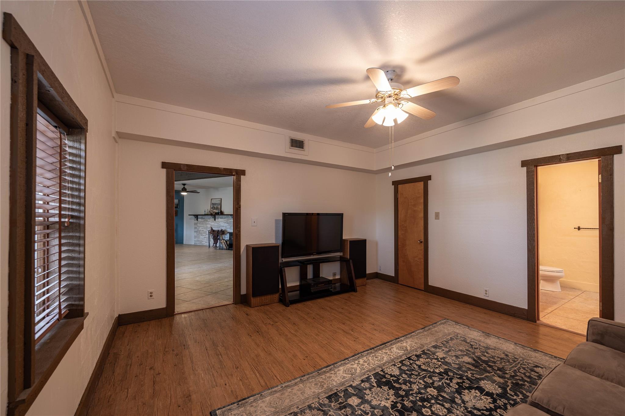 1645 Agarita Rd, Fischer, TX 78623