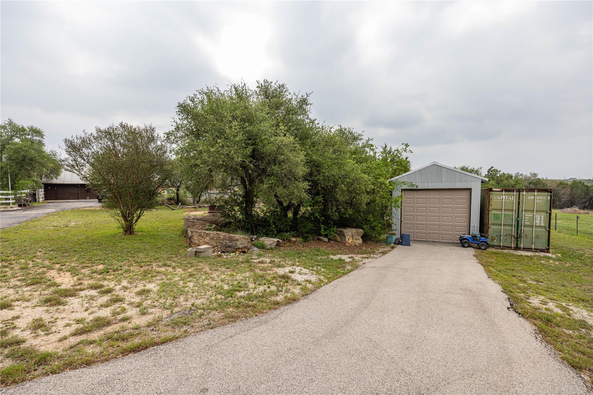 1645 Agarita Rd, Fischer, TX 78623
