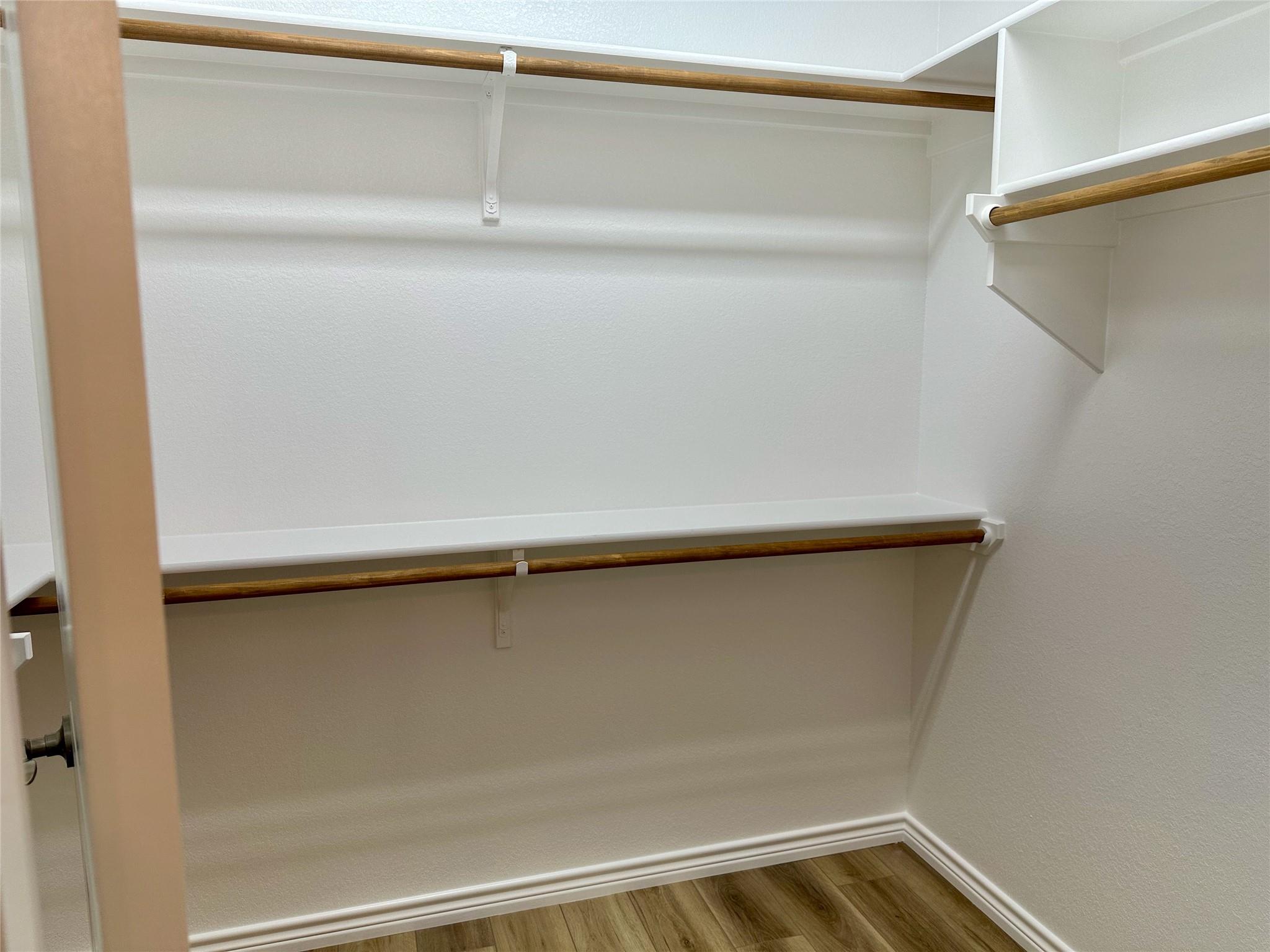 515 War Admiral Dr # B, Jarrell, TX 76537