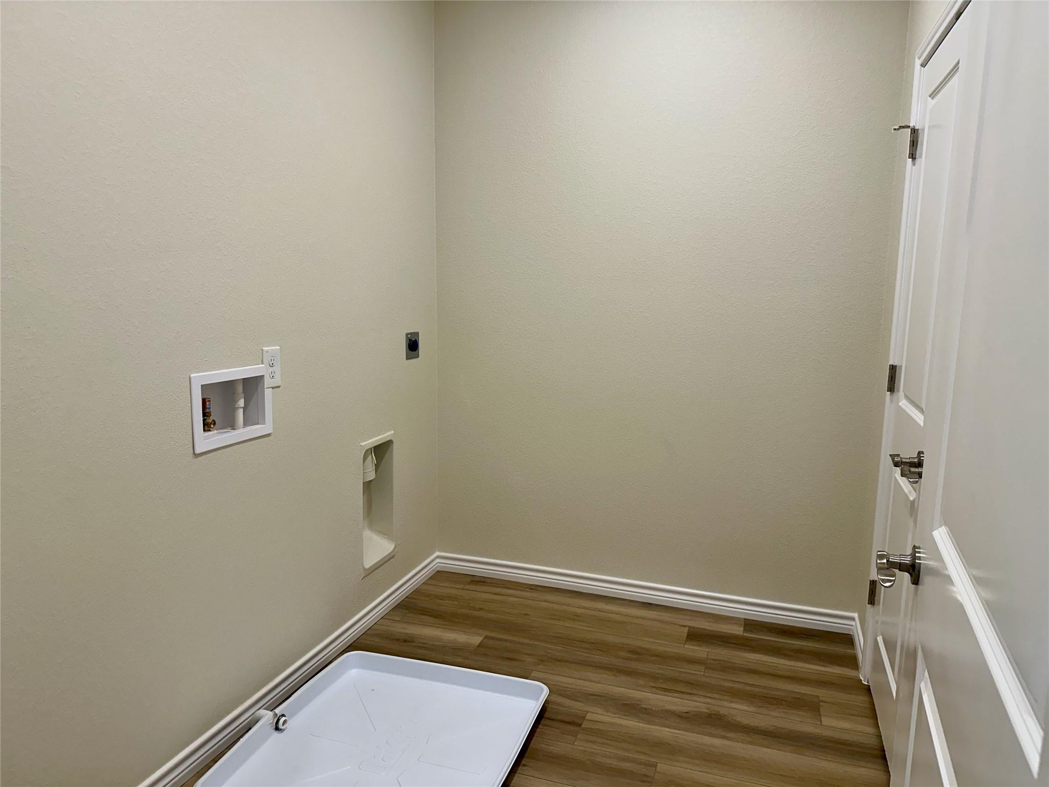 515 War Admiral Dr # B, Jarrell, TX 76537