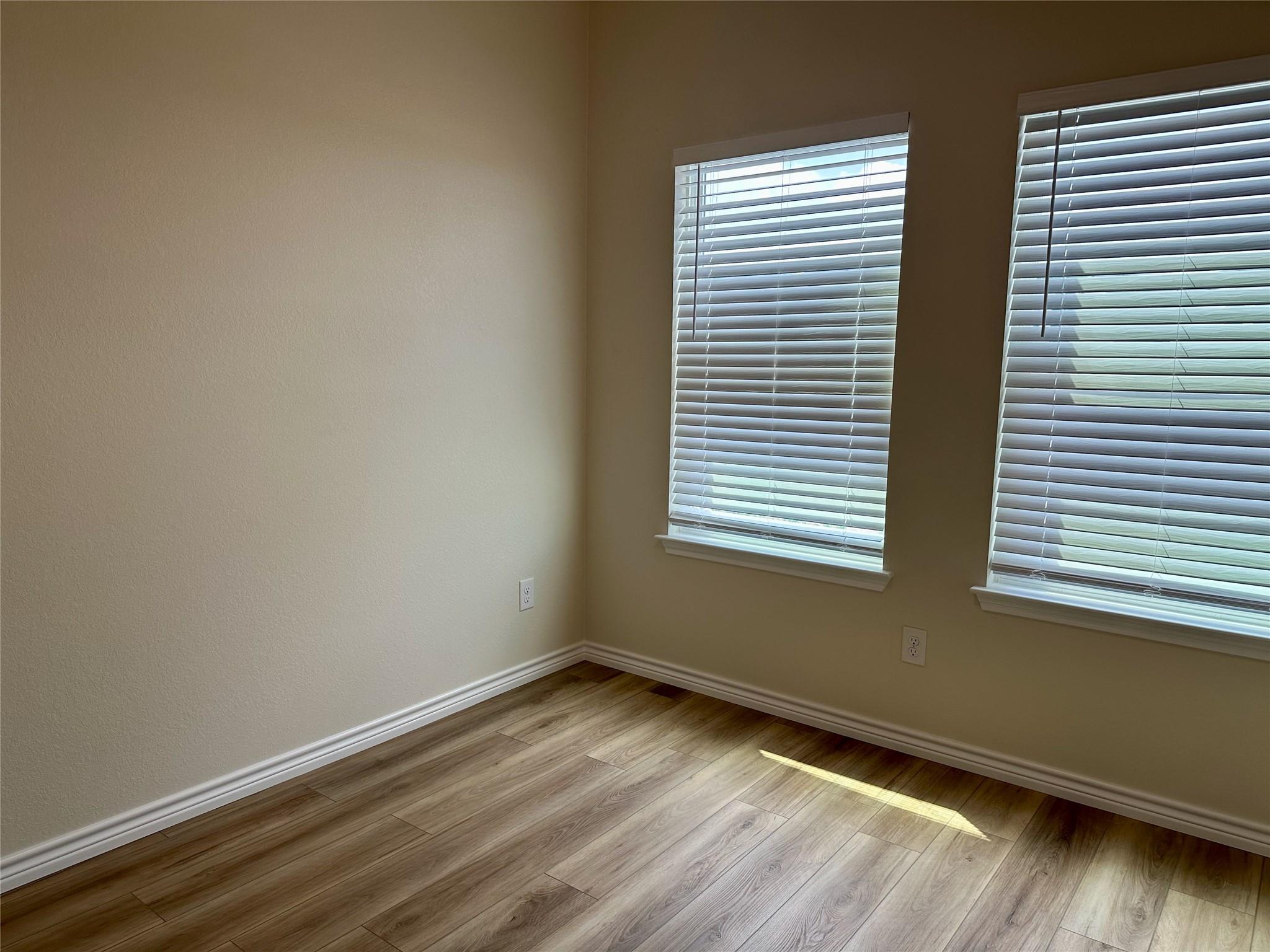 515 War Admiral Dr # B, Jarrell, TX 76537