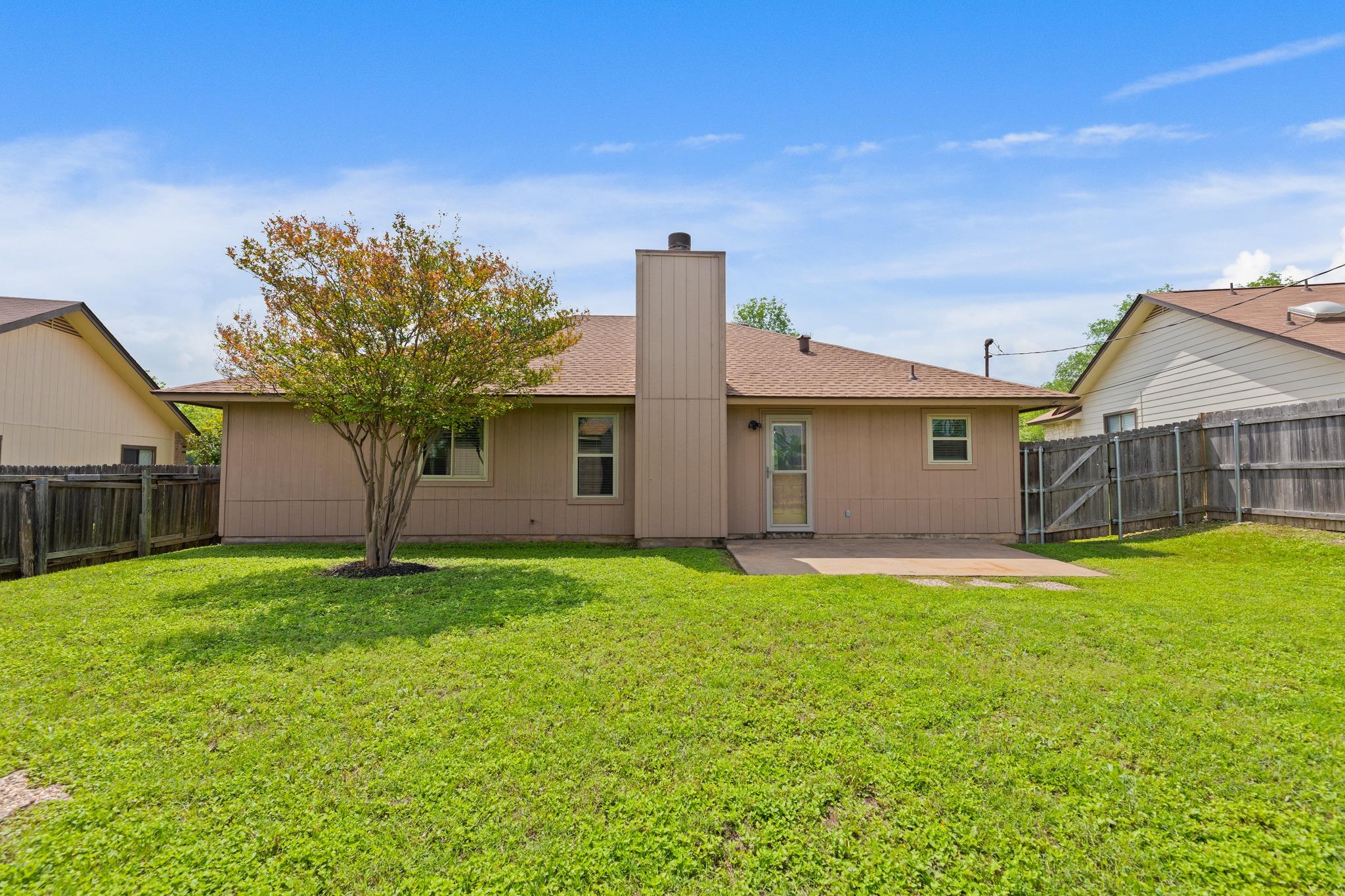 1006 Cresswell Dr, Pflugerville, TX 78660