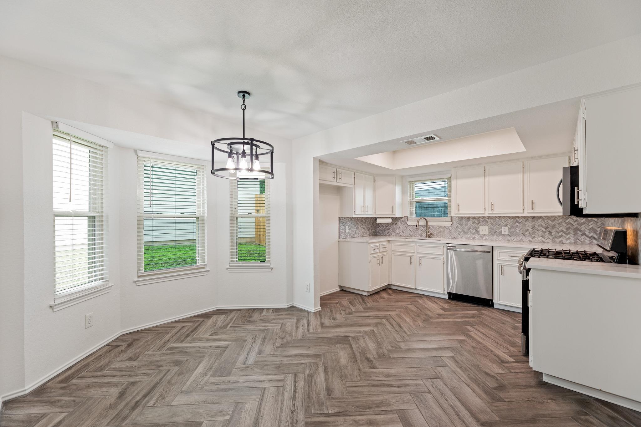 1006 Cresswell Dr, Pflugerville, TX 78660