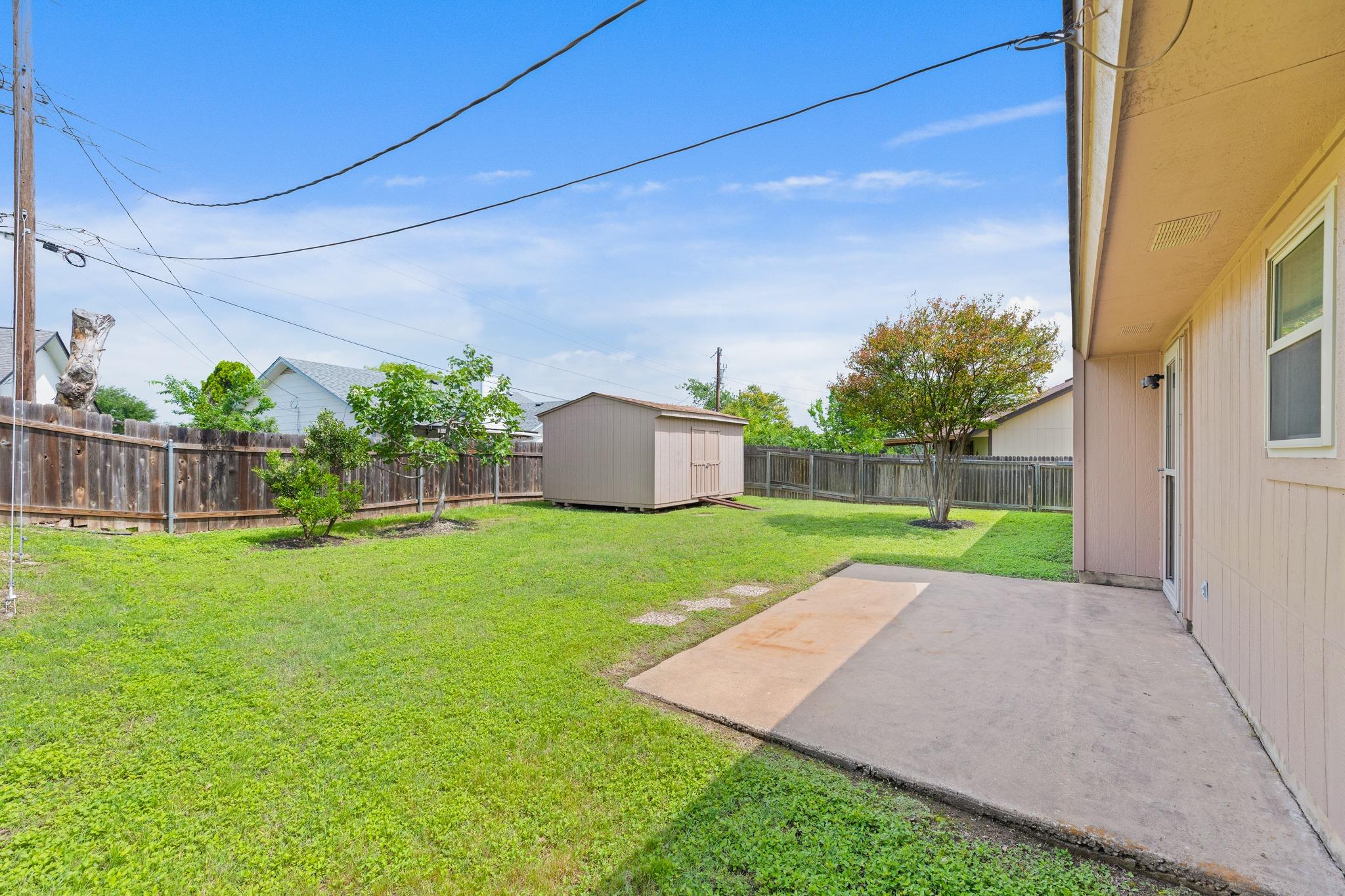 1006 Cresswell Dr, Pflugerville, TX 78660