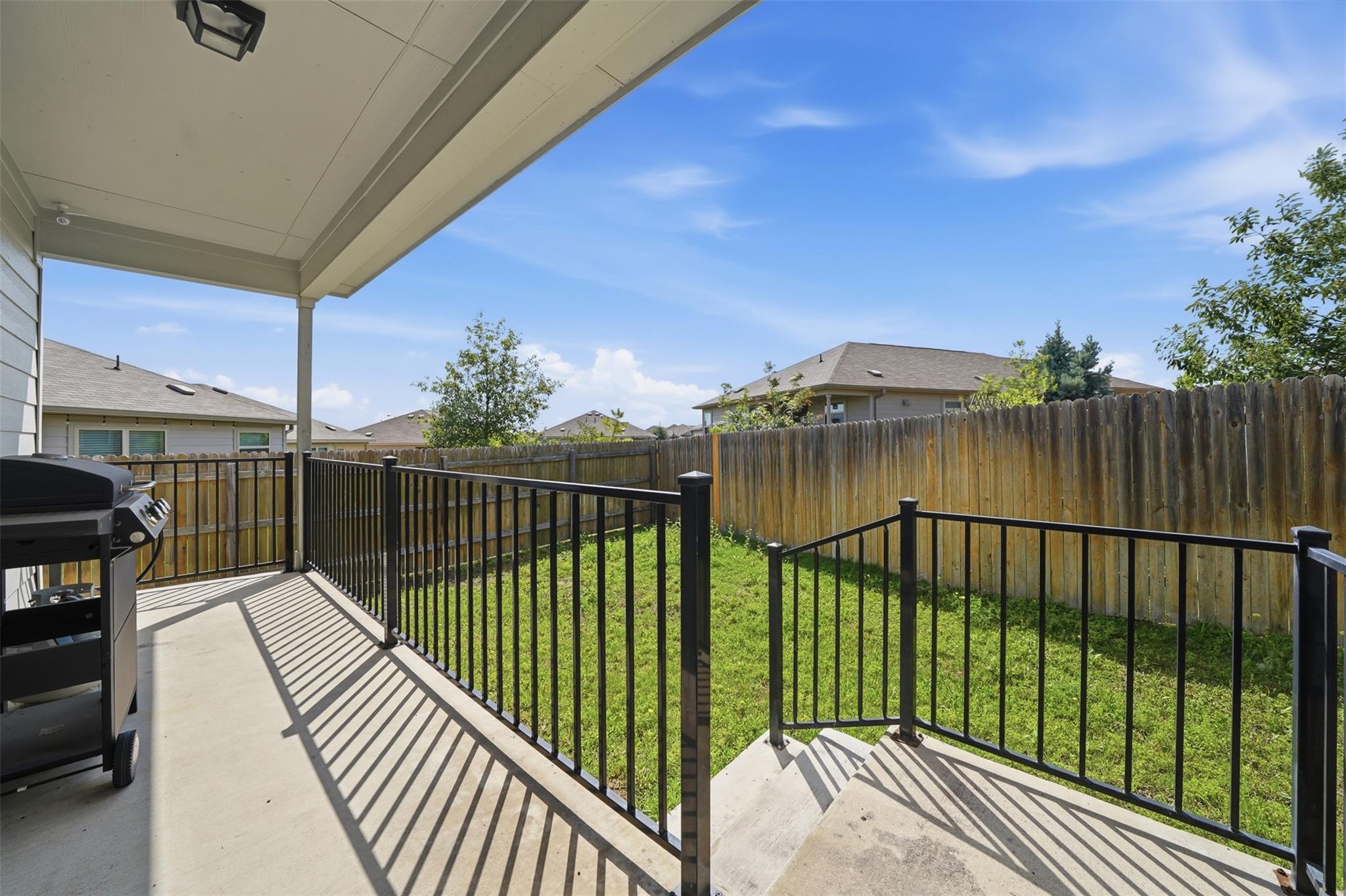 116 Cosmos Ln, Jarrell, TX 76537