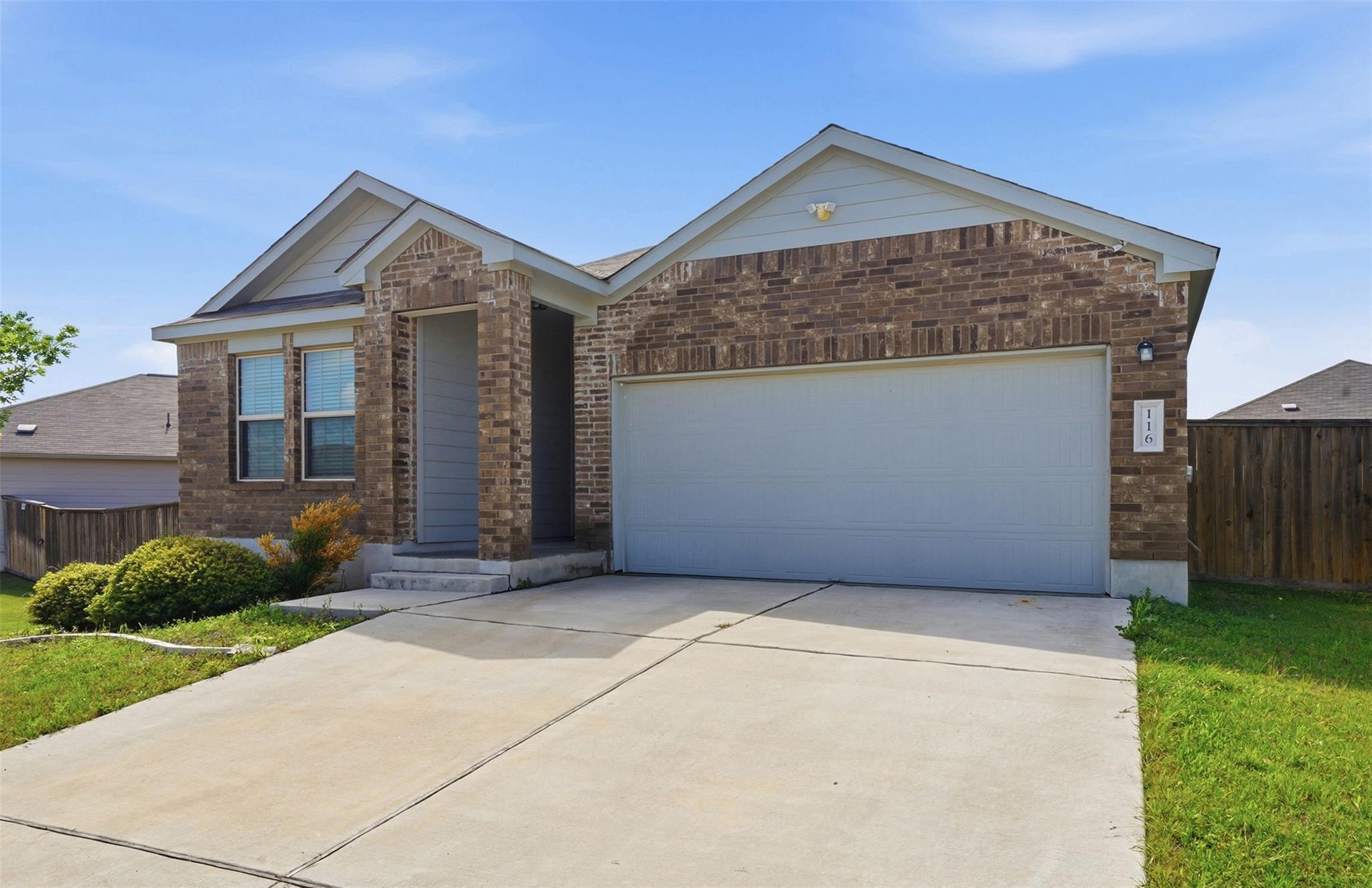 116 Cosmos Ln, Jarrell, TX 76537