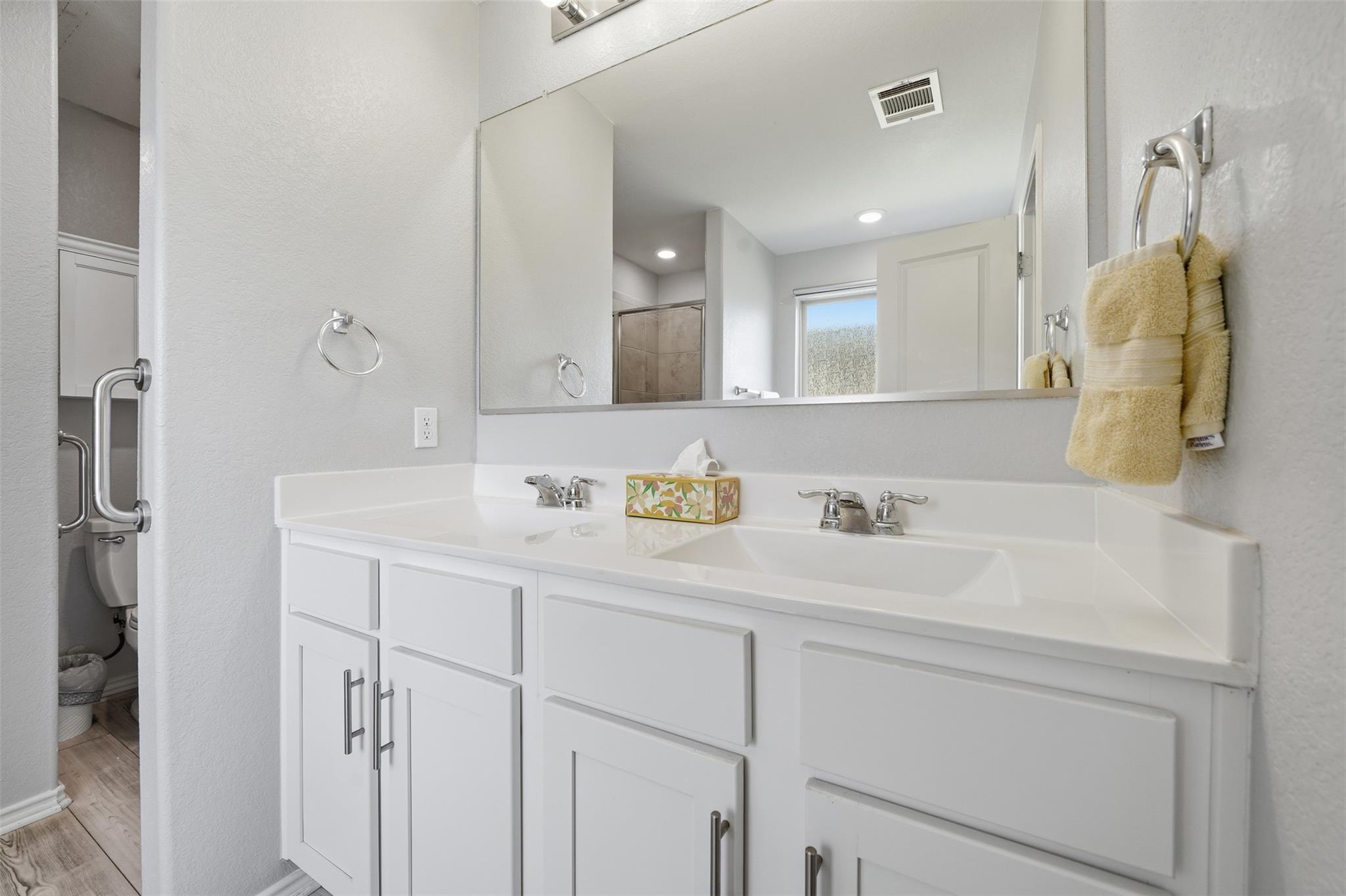 116 Cosmos Ln, Jarrell, TX 76537