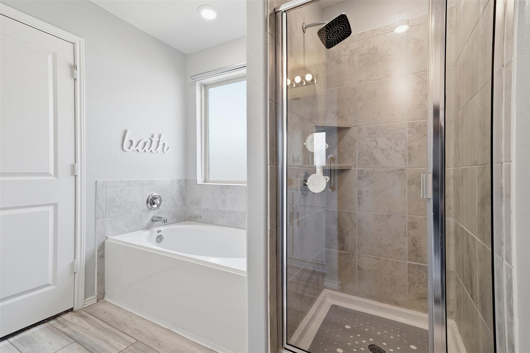 116 Cosmos Ln, Jarrell, TX 76537