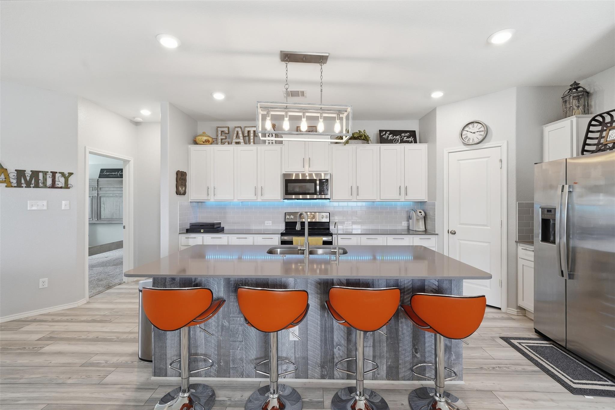 116 Cosmos Ln, Jarrell, TX 76537