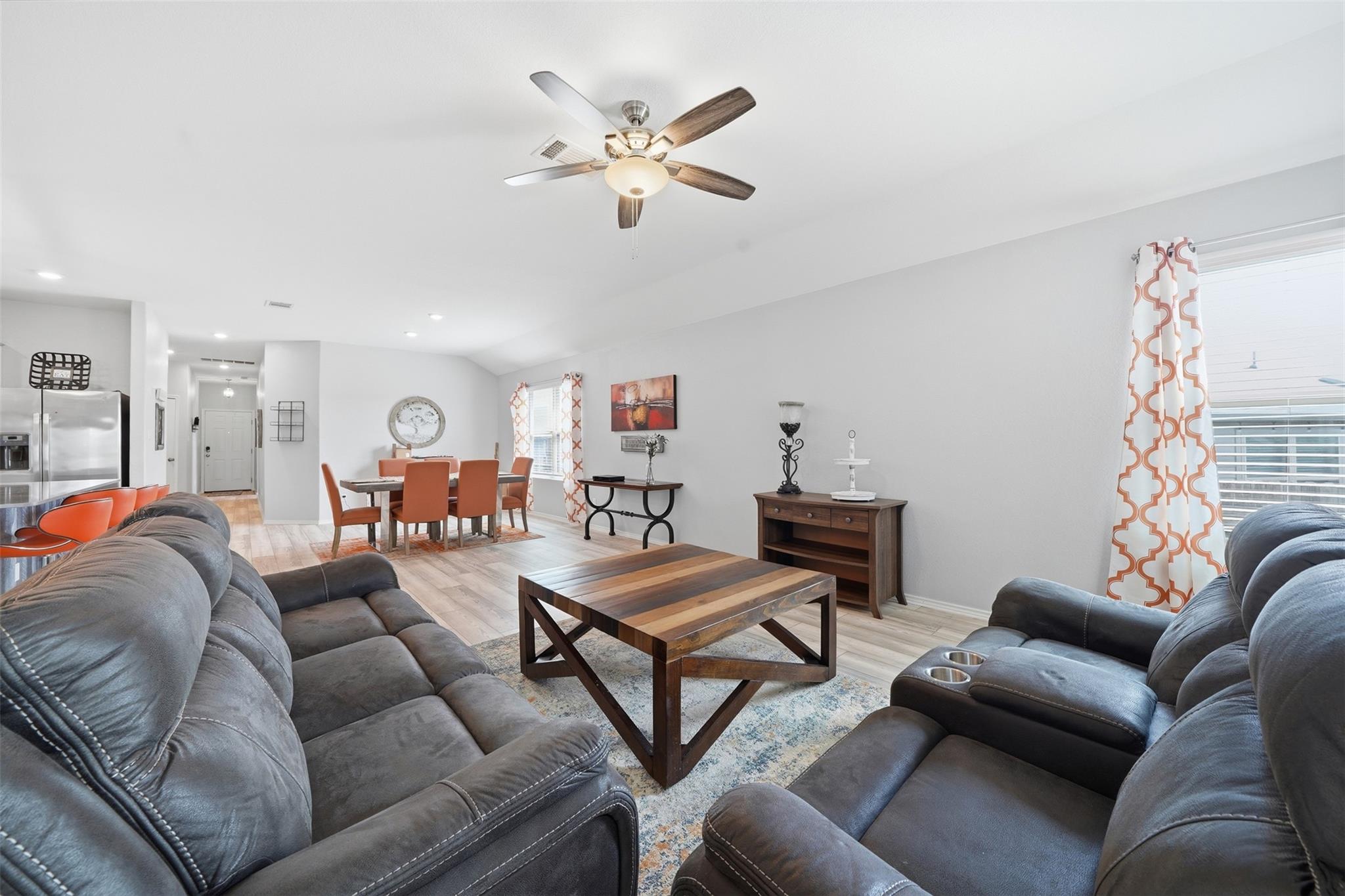 116 Cosmos Ln, Jarrell, TX 76537