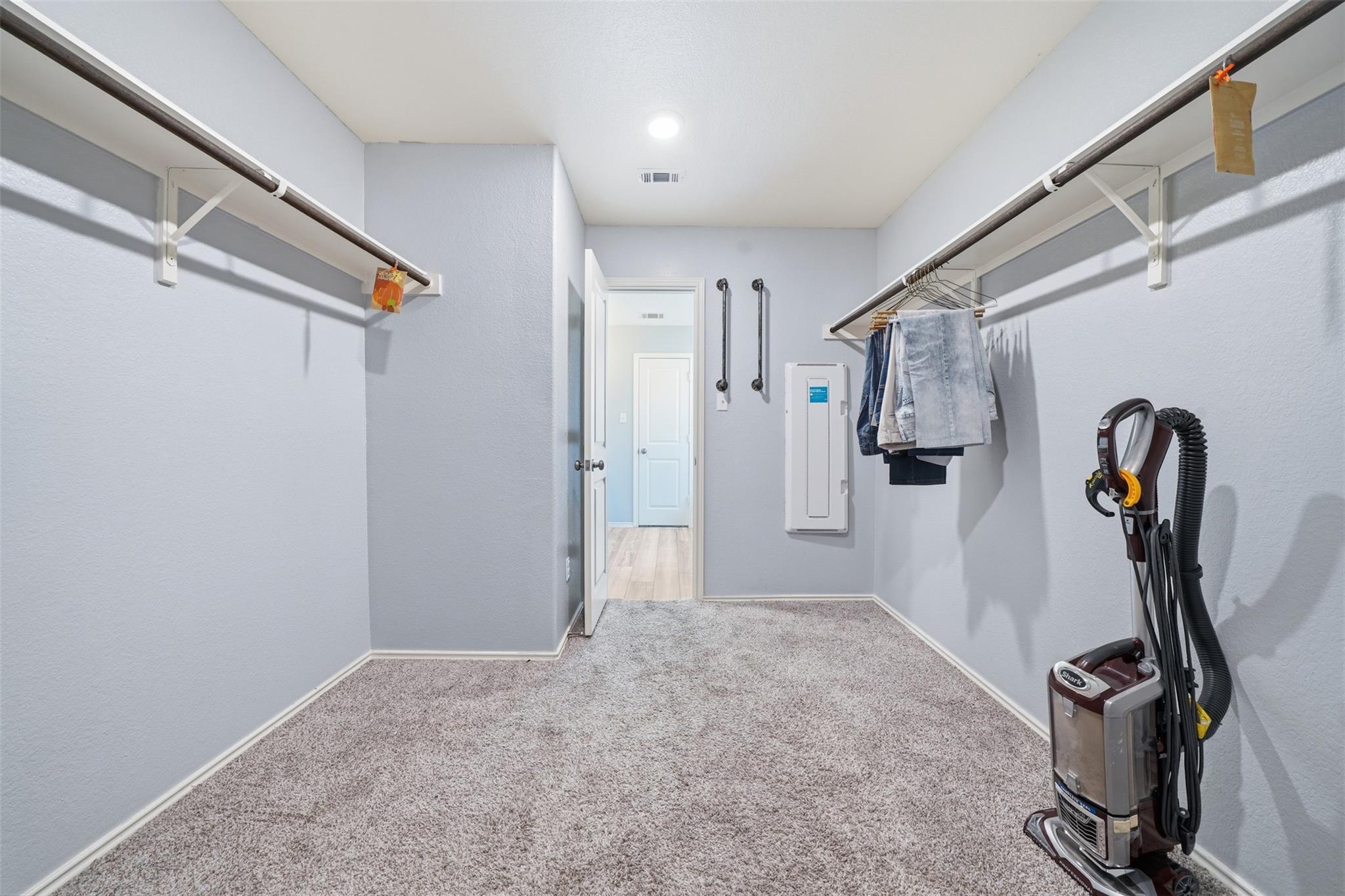 116 Cosmos Ln, Jarrell, TX 76537