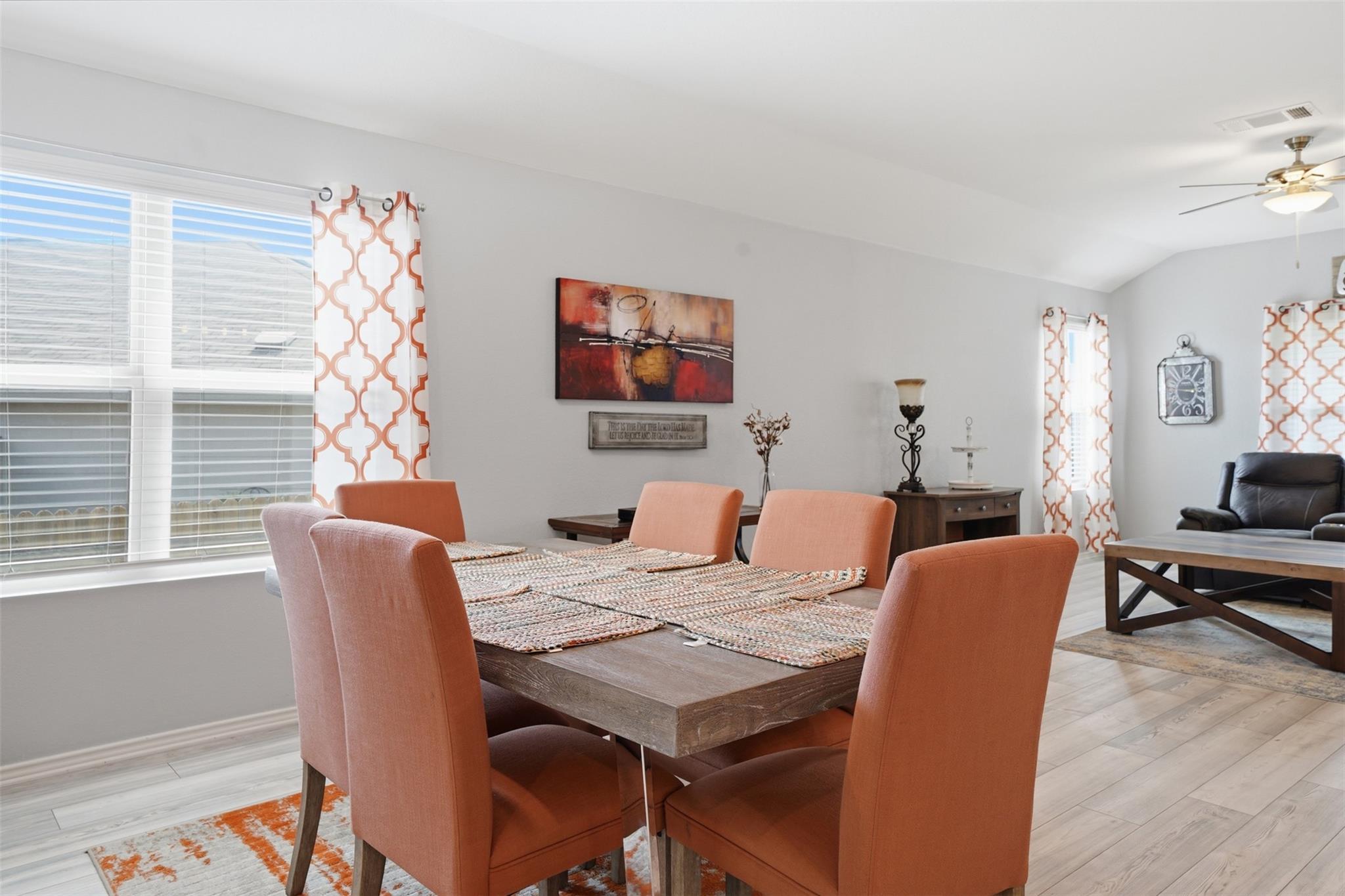 116 Cosmos Ln, Jarrell, TX 76537