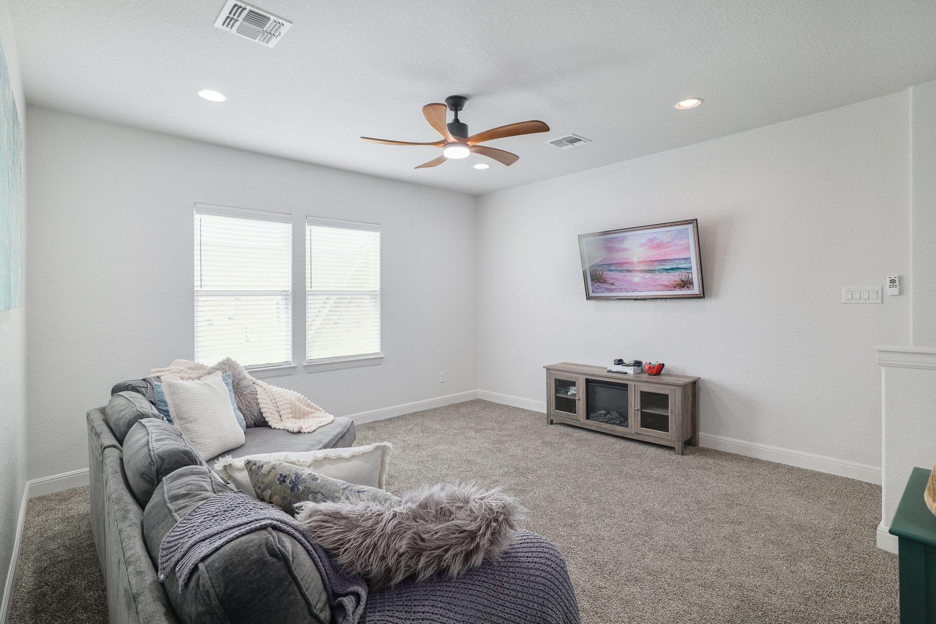 213 Encore Dr, Liberty Hill, TX 78642