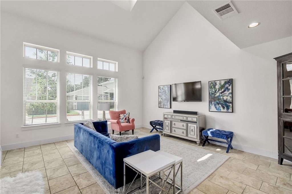 710 Arrow Point Dr # 17, Cedar Park, TX 78613