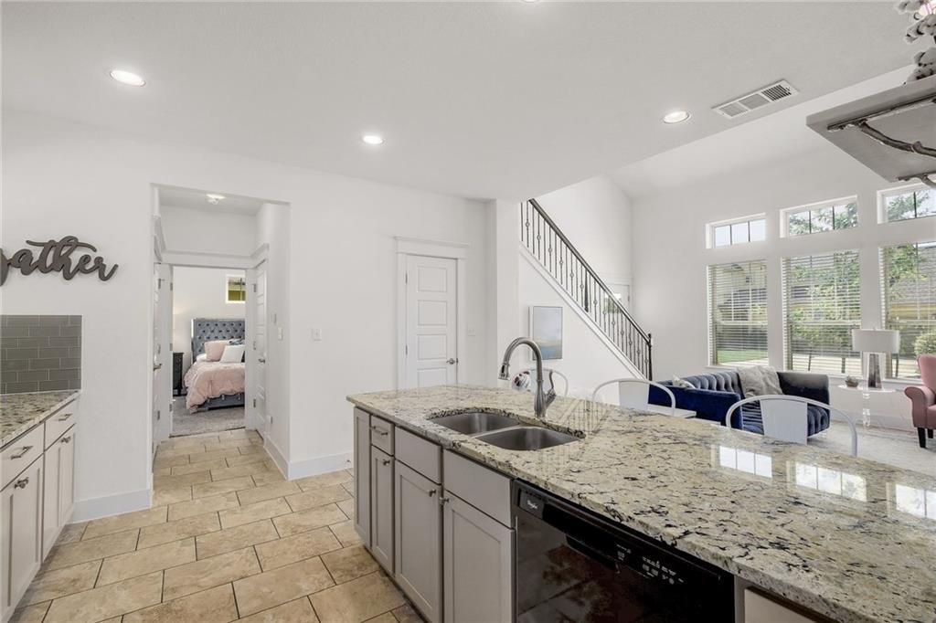 710 Arrow Point Dr # 17, Cedar Park, TX 78613