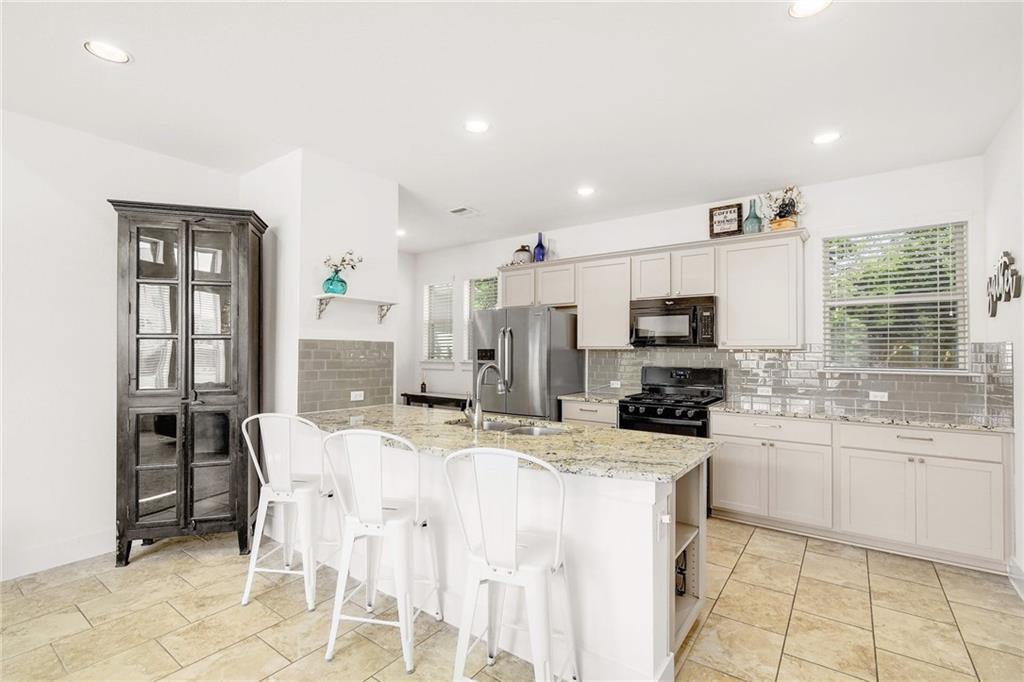 710 Arrow Point Dr # 17, Cedar Park, TX 78613