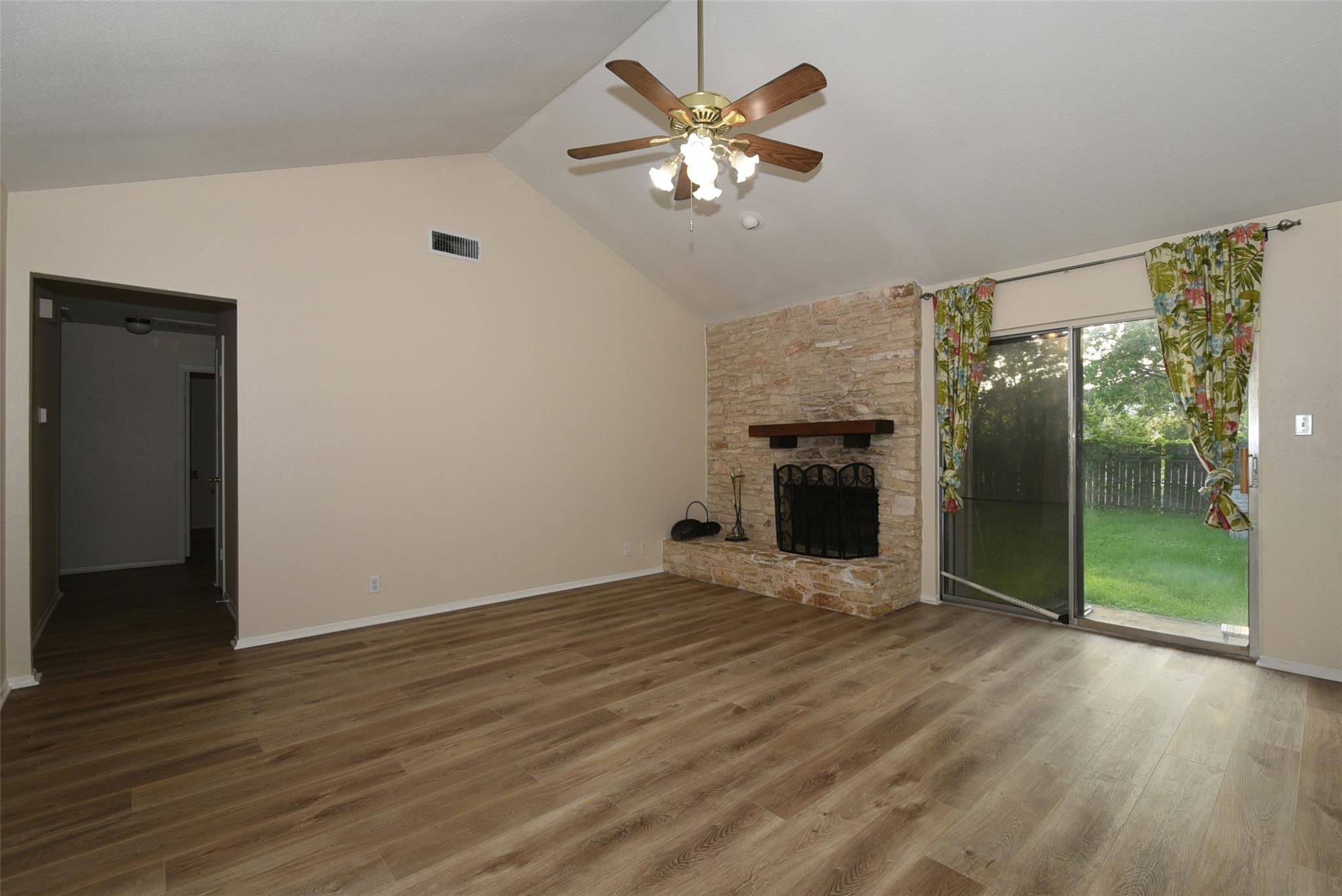 410 Splitrock St, Round Rock, TX 78681