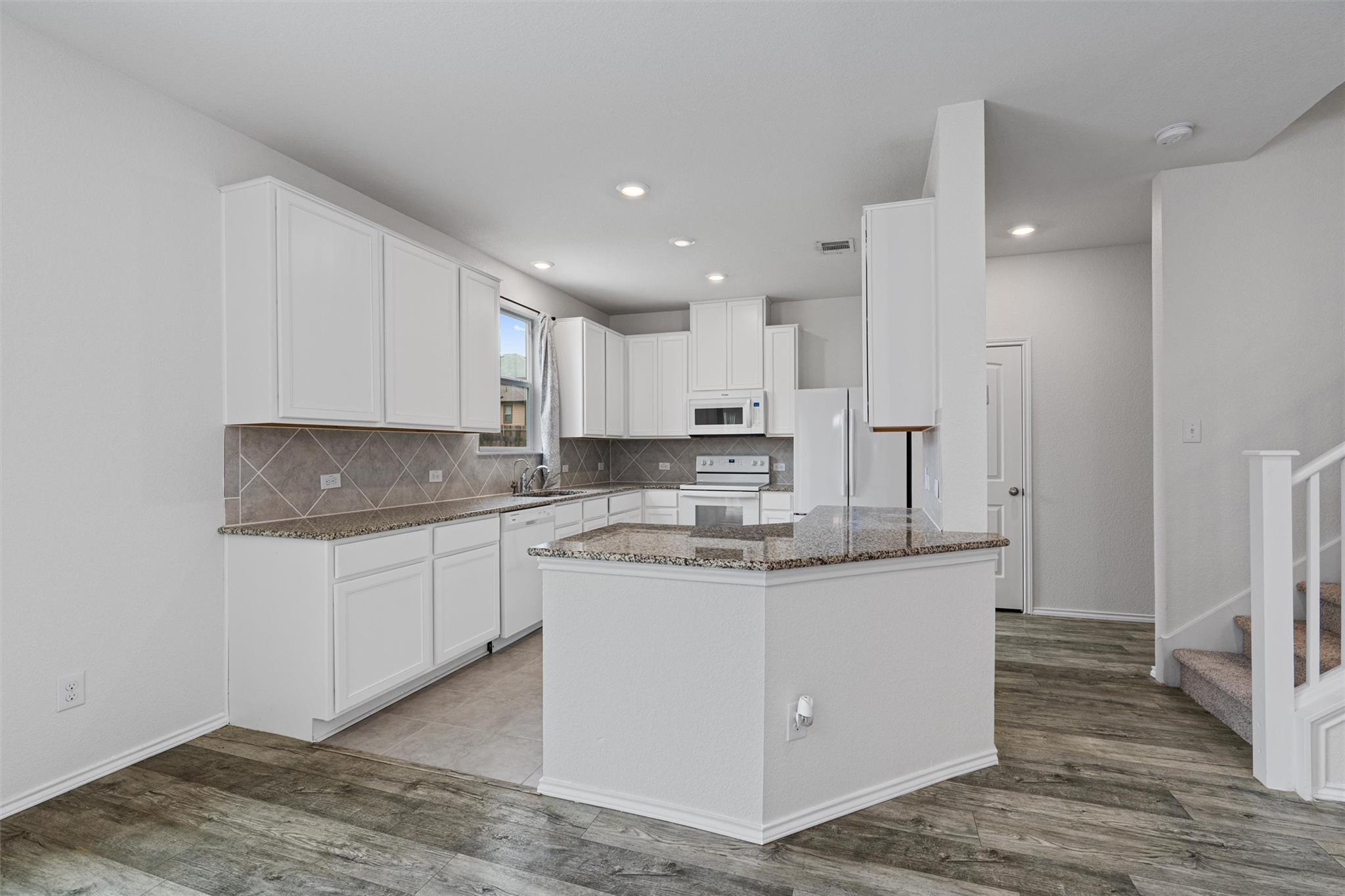 305 Los Cobos Ln, Georgetown, TX 78626
