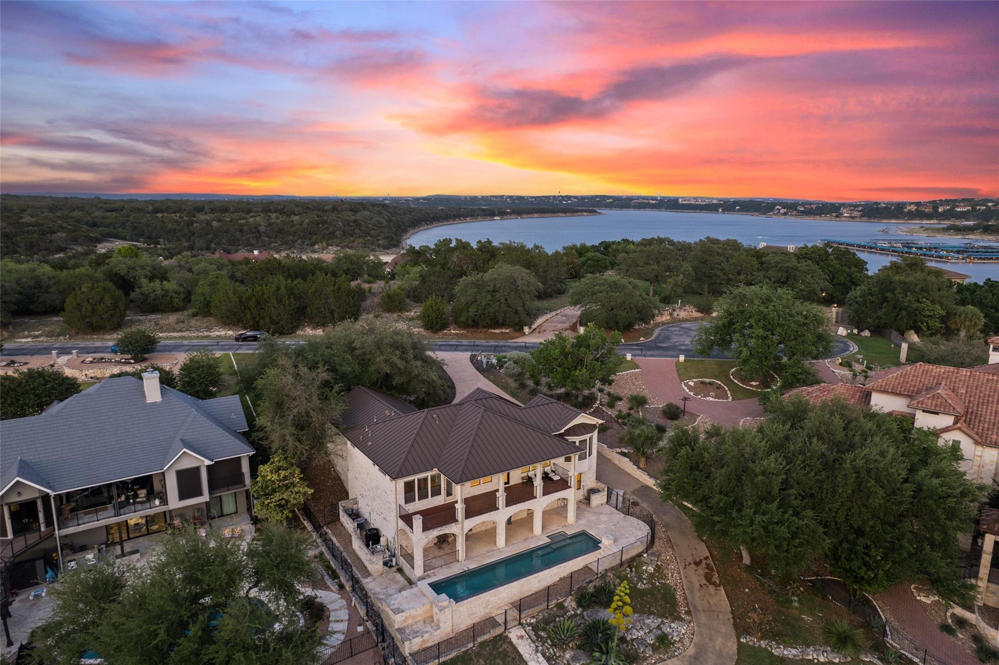 17813 Kingfisher Ridge Dr, Lago Vista, TX 78645