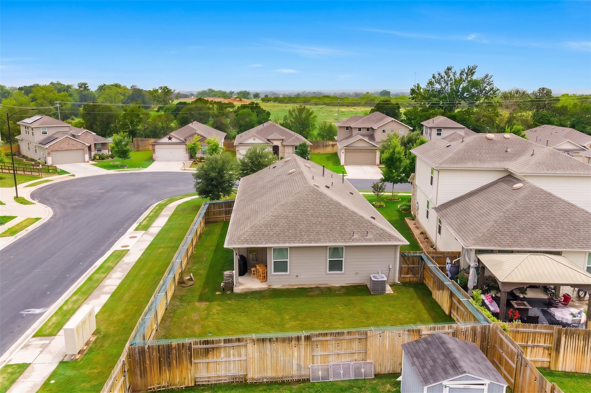 233 Baron Creek Trl, Bastrop, TX 78602