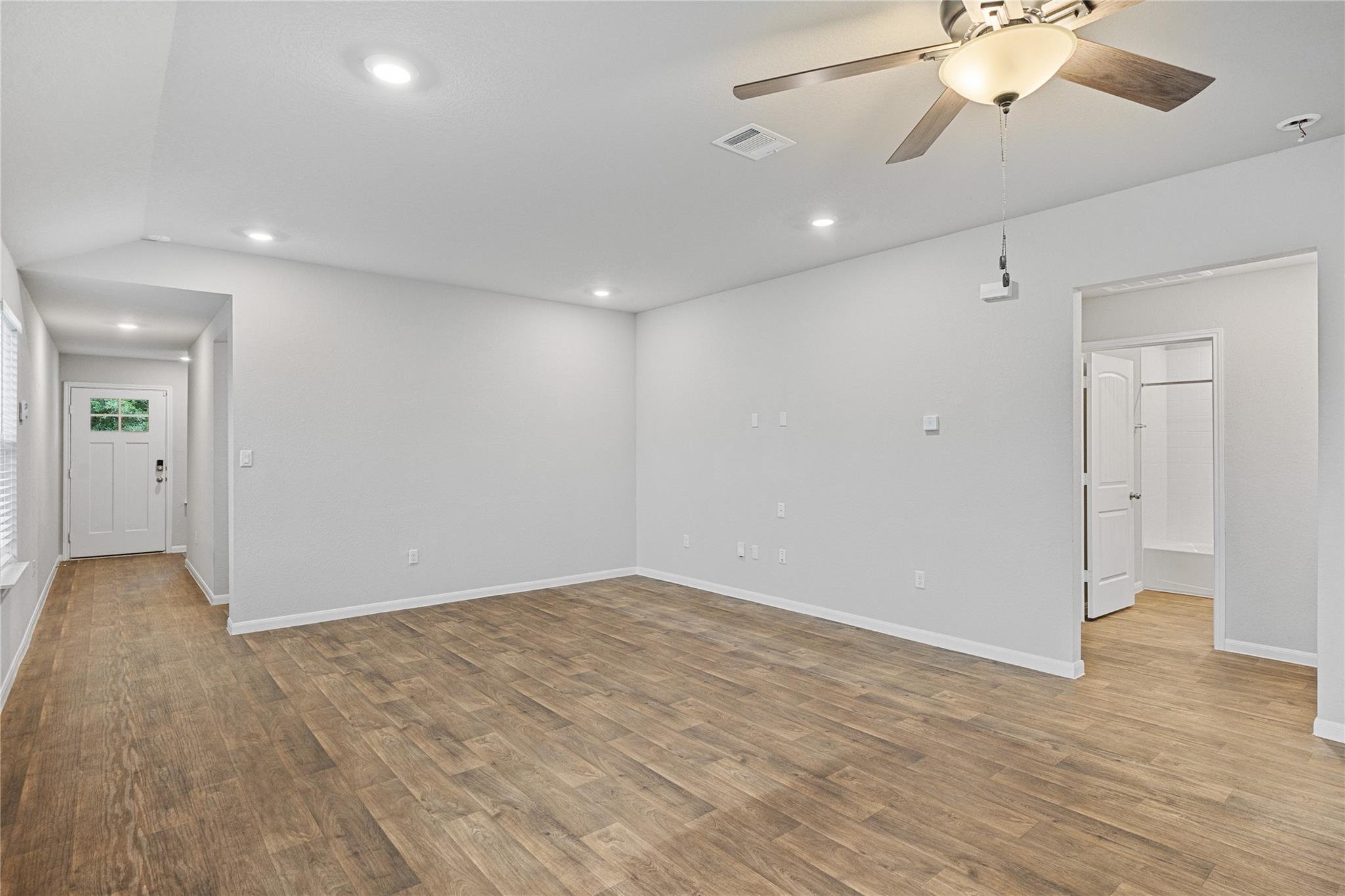 233 Baron Creek Trl, Bastrop, TX 78602