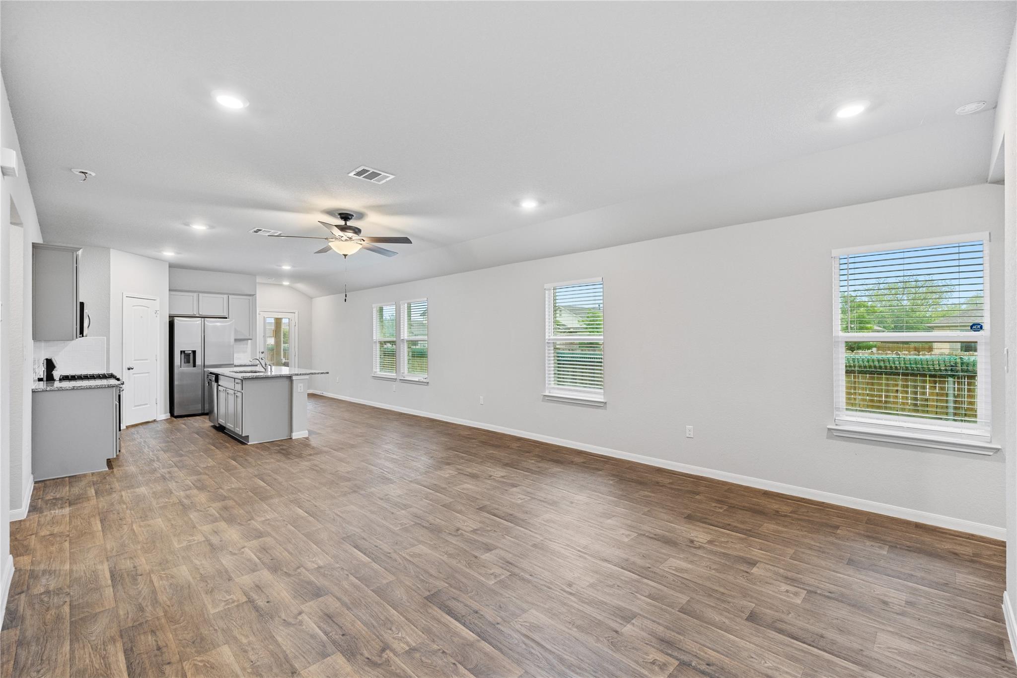 233 Baron Creek Trl, Bastrop, TX 78602