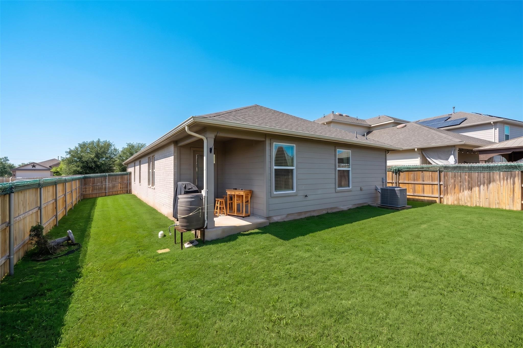 233 Baron Creek Trl, Bastrop, TX 78602