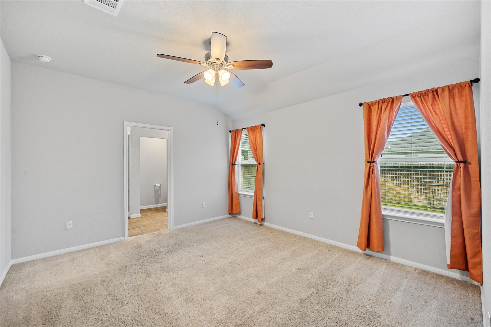 233 Baron Creek Trl, Bastrop, TX 78602