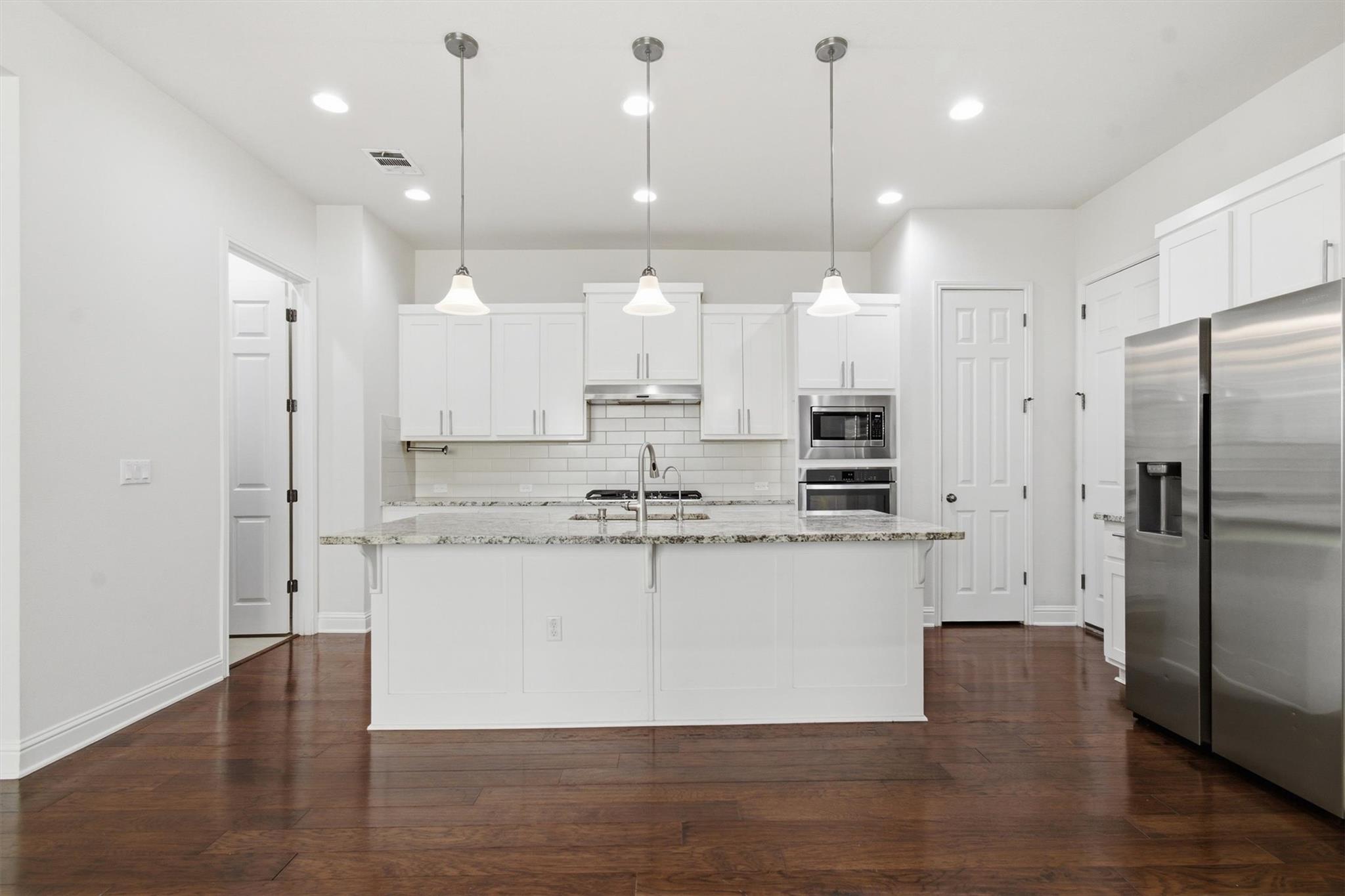 6801 Teulada Dr, Austin, TX 78739