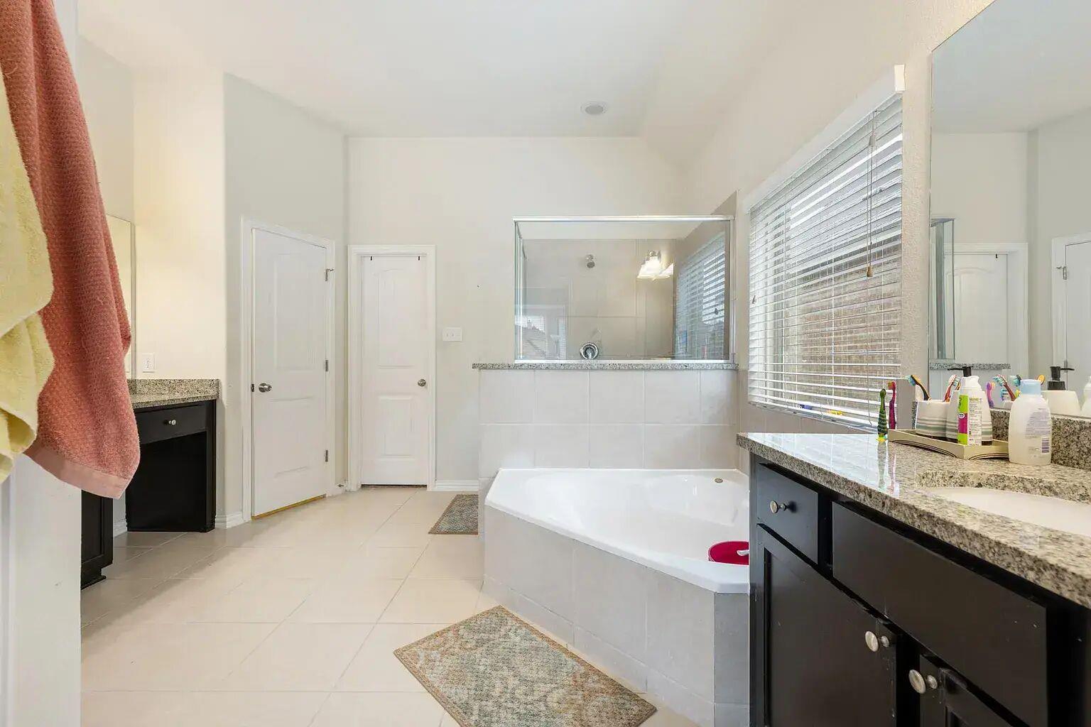 3728 Mineral Dr, Leander, TX 78641