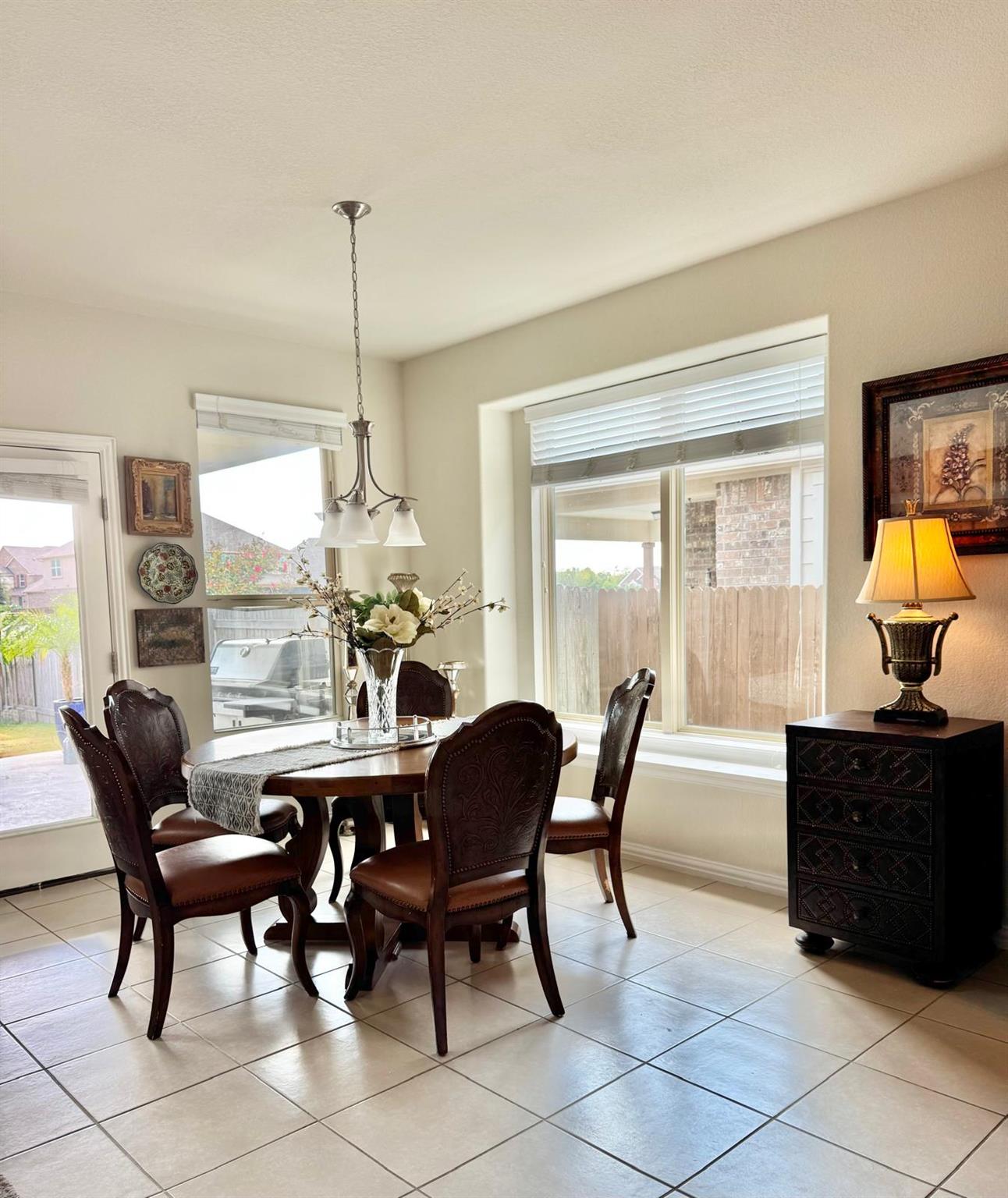 3728 Mineral Dr, Leander, TX 78641