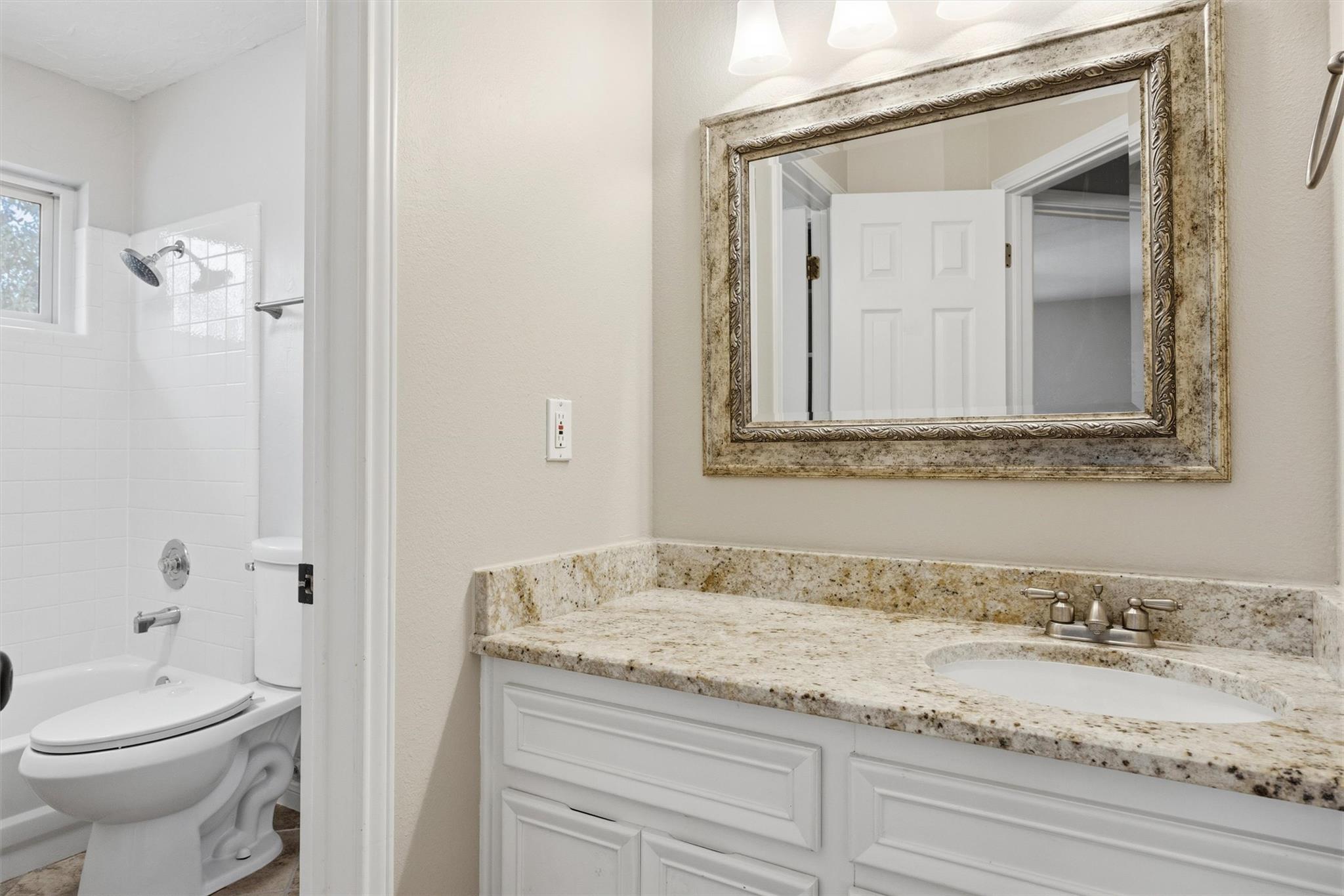 13226 Adonis Dr, Austin, TX 78729