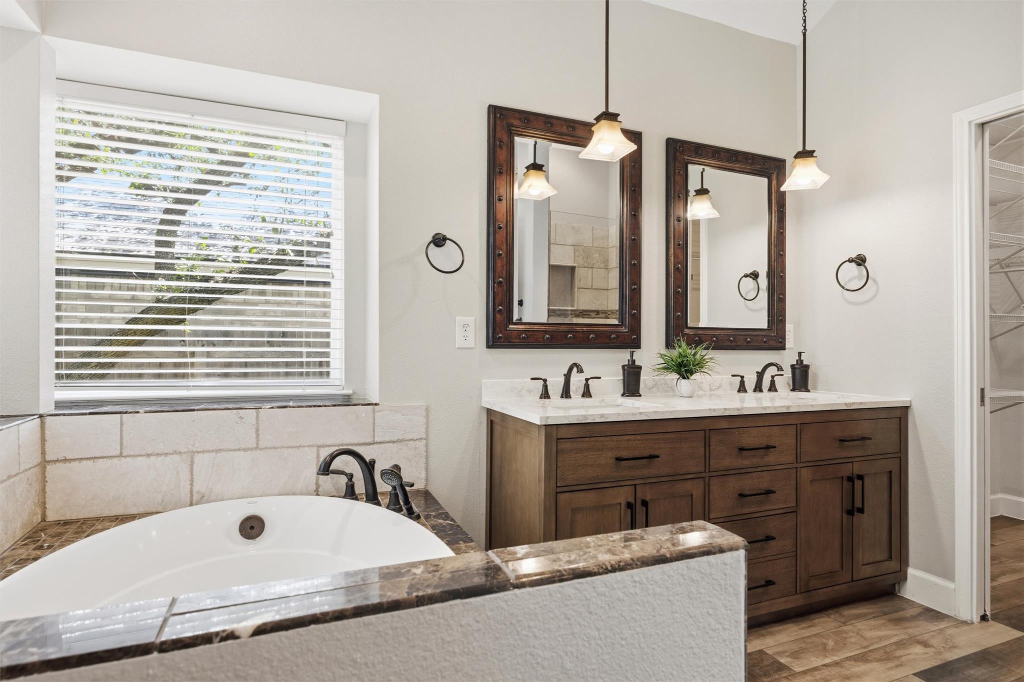 13226 Adonis Dr, Austin, TX 78729