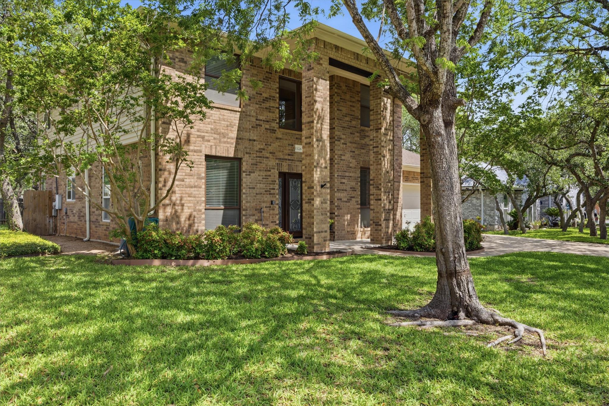 13226 Adonis Dr, Austin, TX 78729