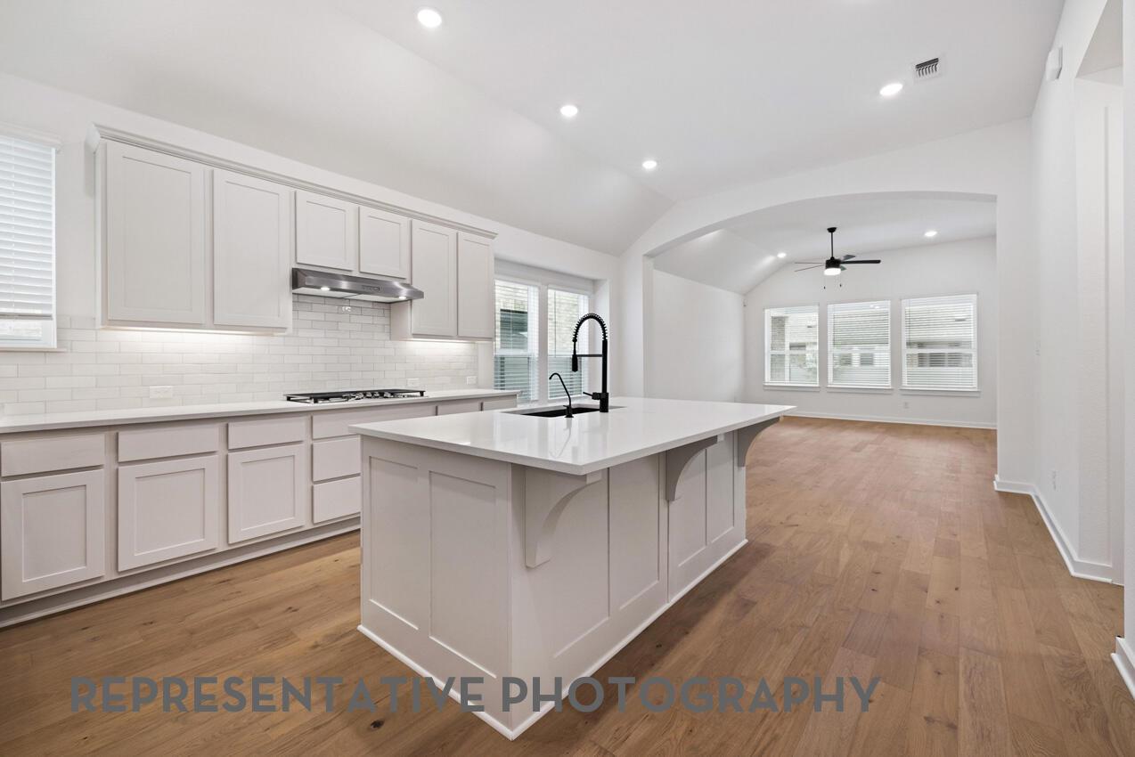 125 Three Oaks Ln, Georgetown, TX 78628