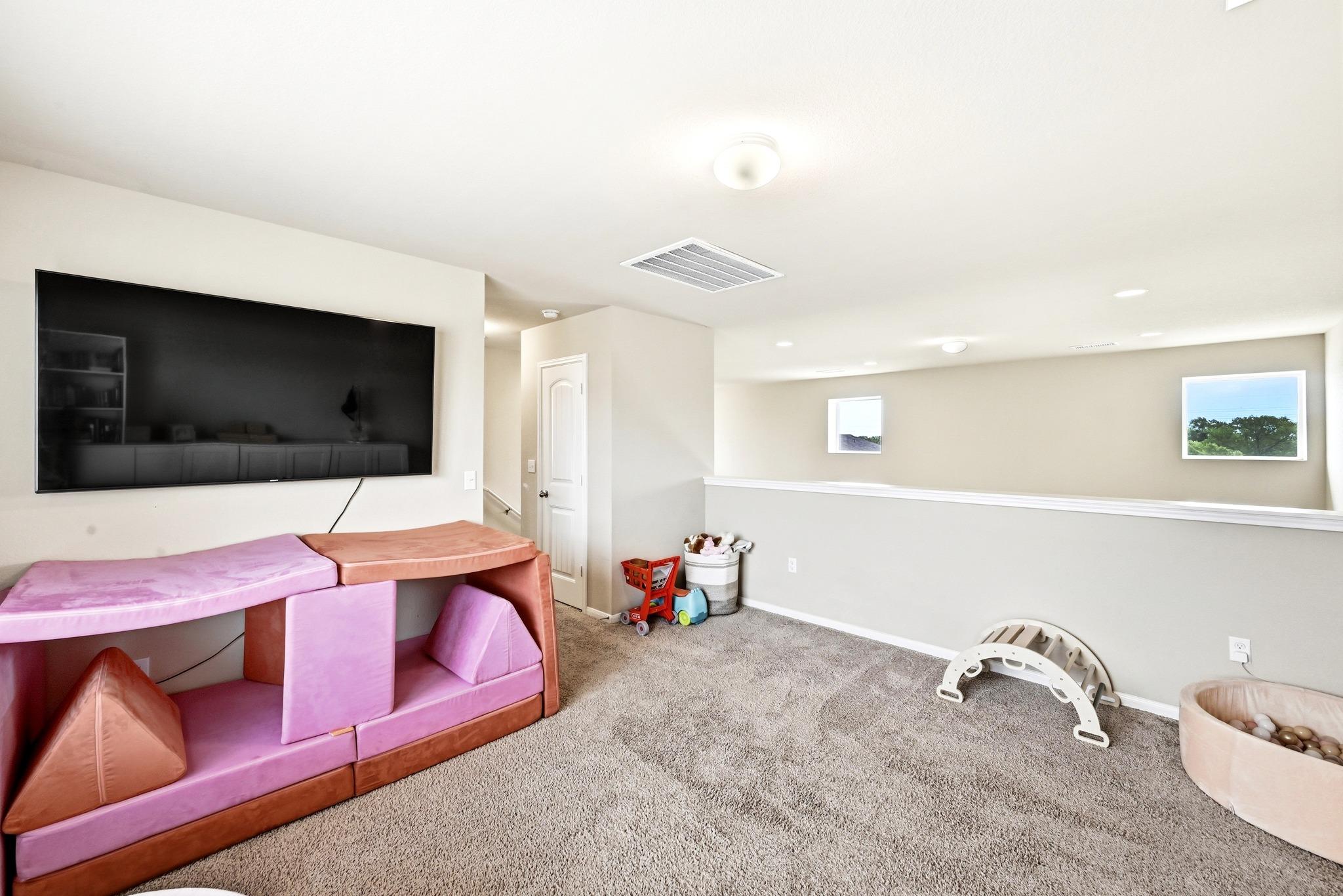 190 Cherry Blossom Dr, Kyle, TX 78640